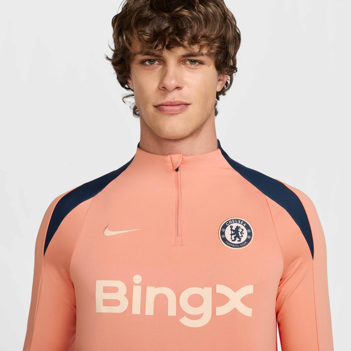 Chelsea F.C. Strike Special Edition image number 2 Chelsea F.C. Strike Special Edition image number 2