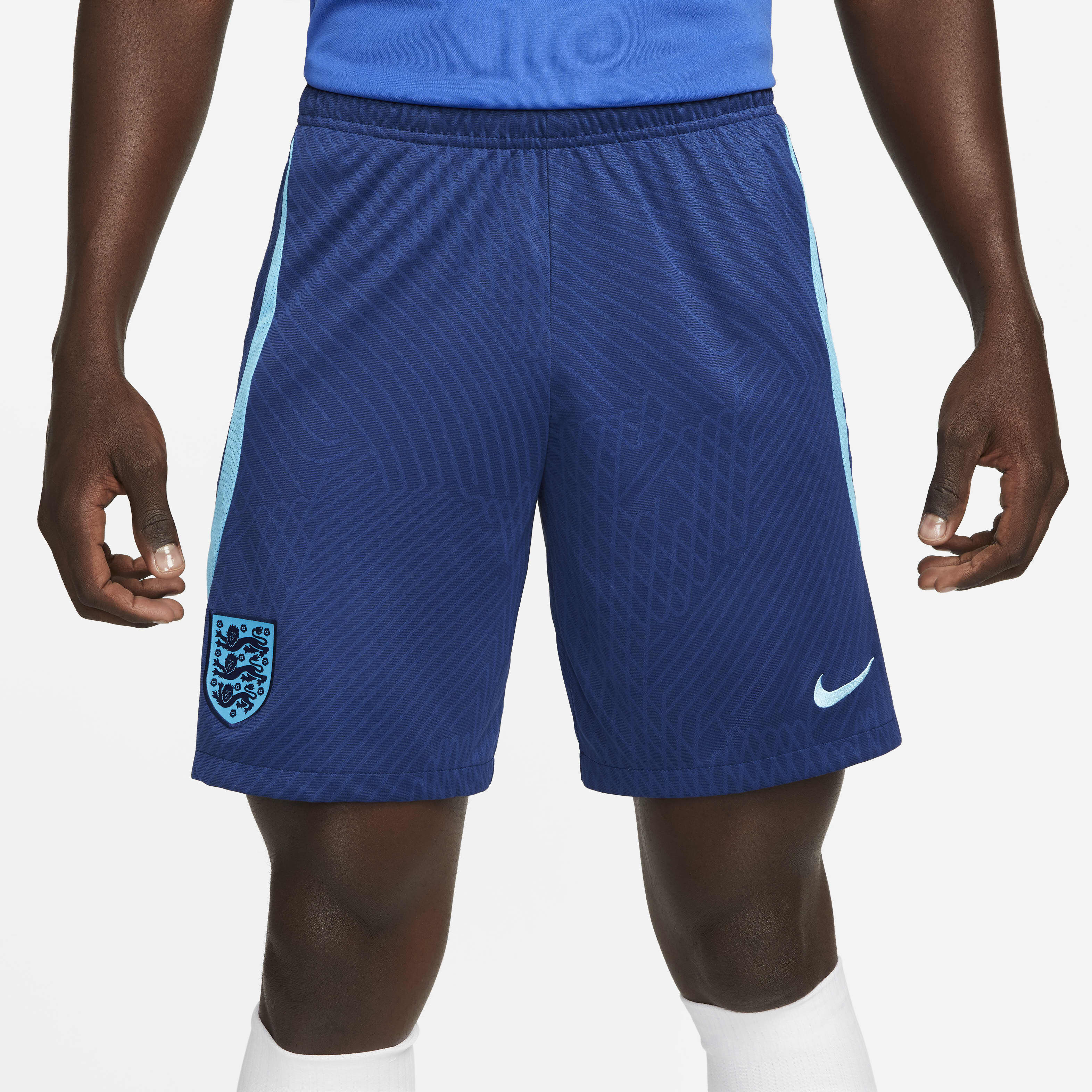 England Strike image number 1