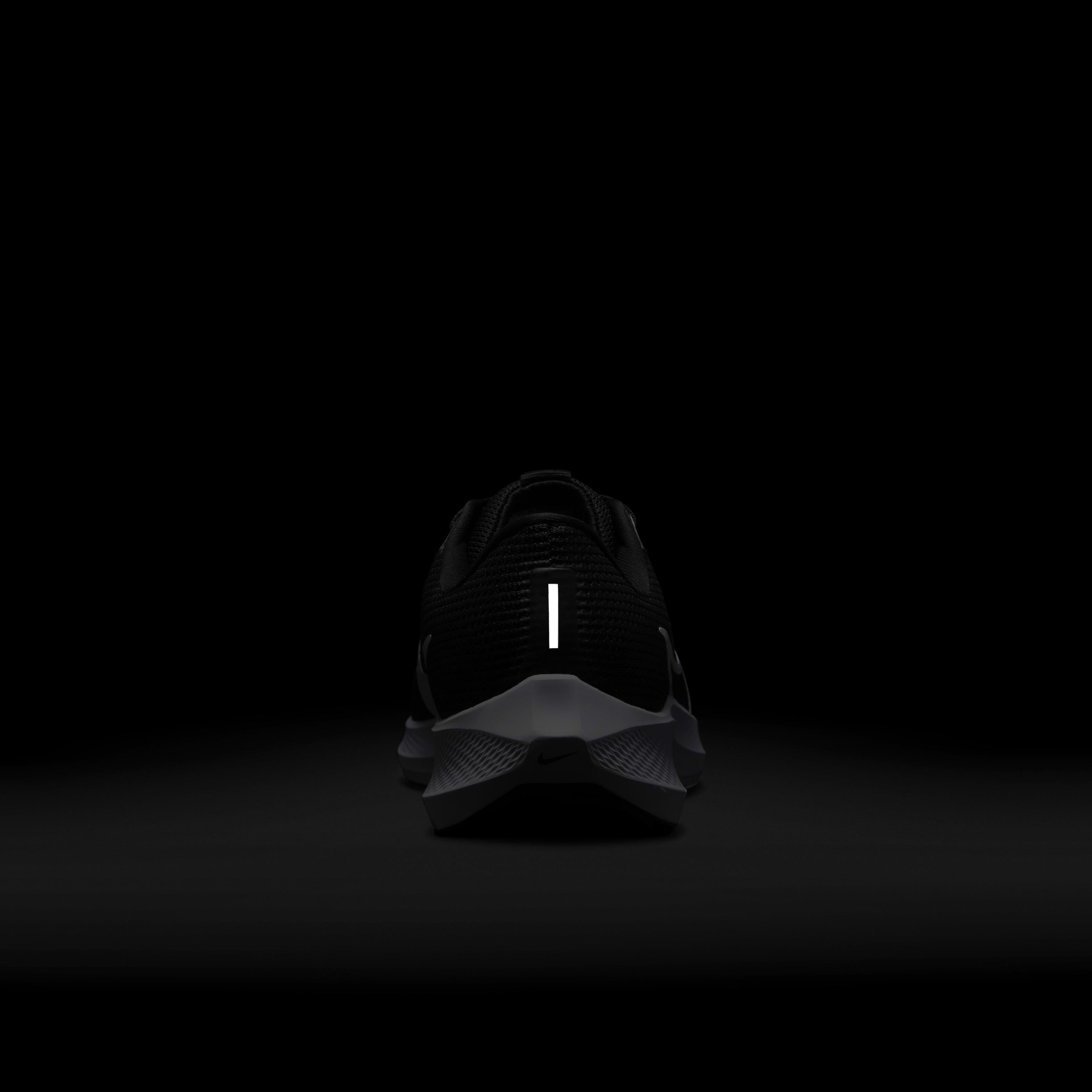 Nike Pegasus 40 image number 8