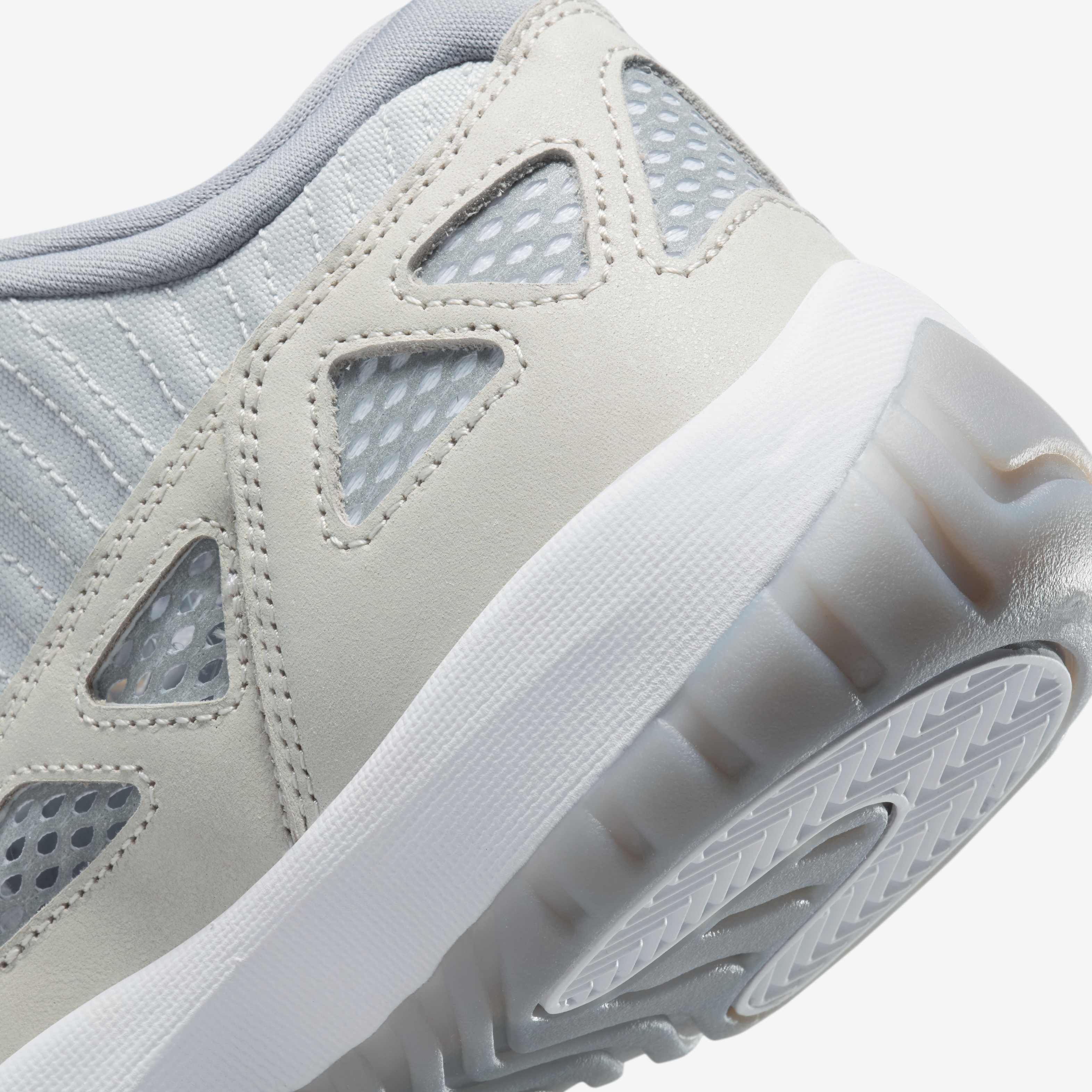 Air Jordan 11 Retro Low IE image number 7