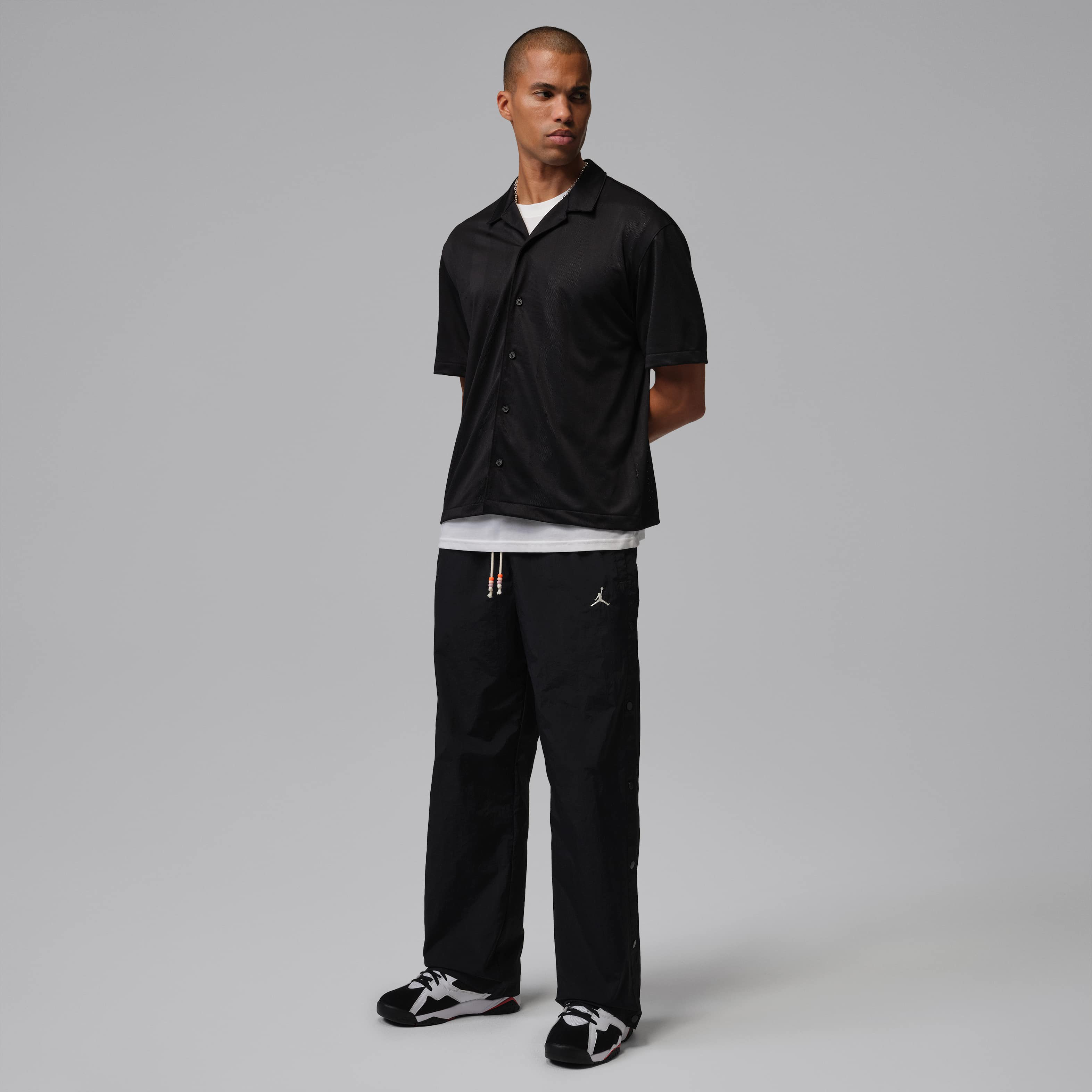 Jordan Brooklyn image number 4