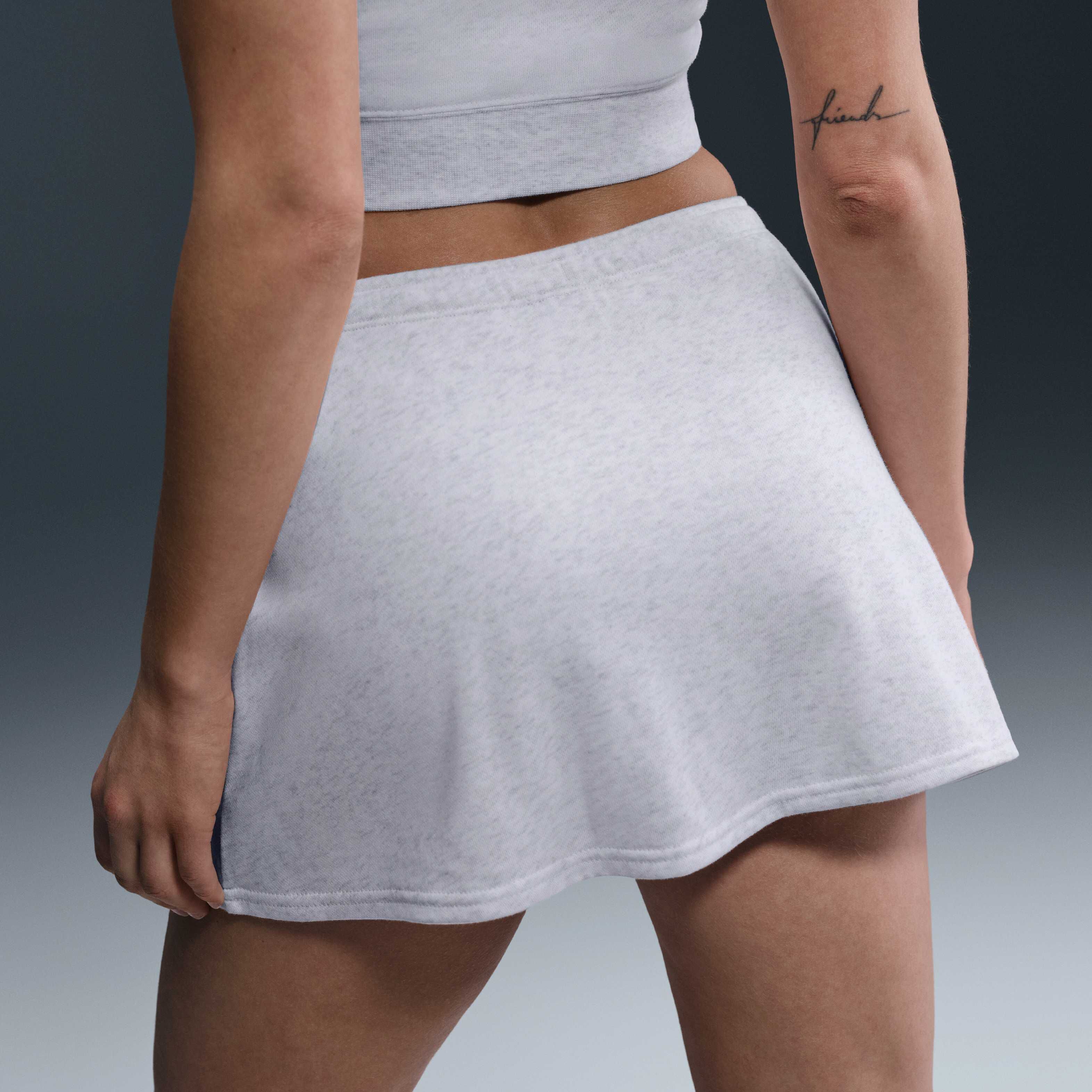 Nike Sportswear Chill Terry image number 2