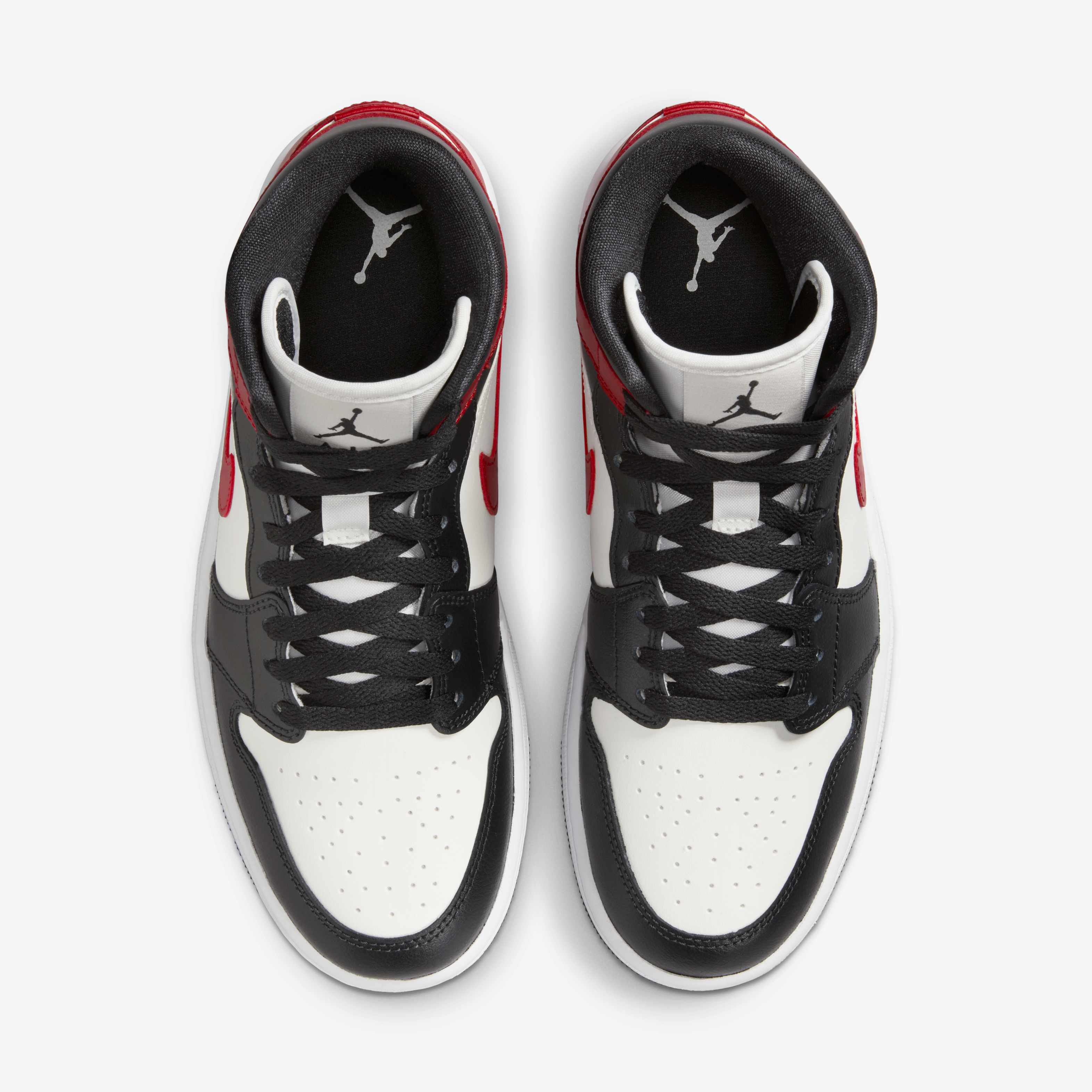 Air Jordan 1 Mid image number 3