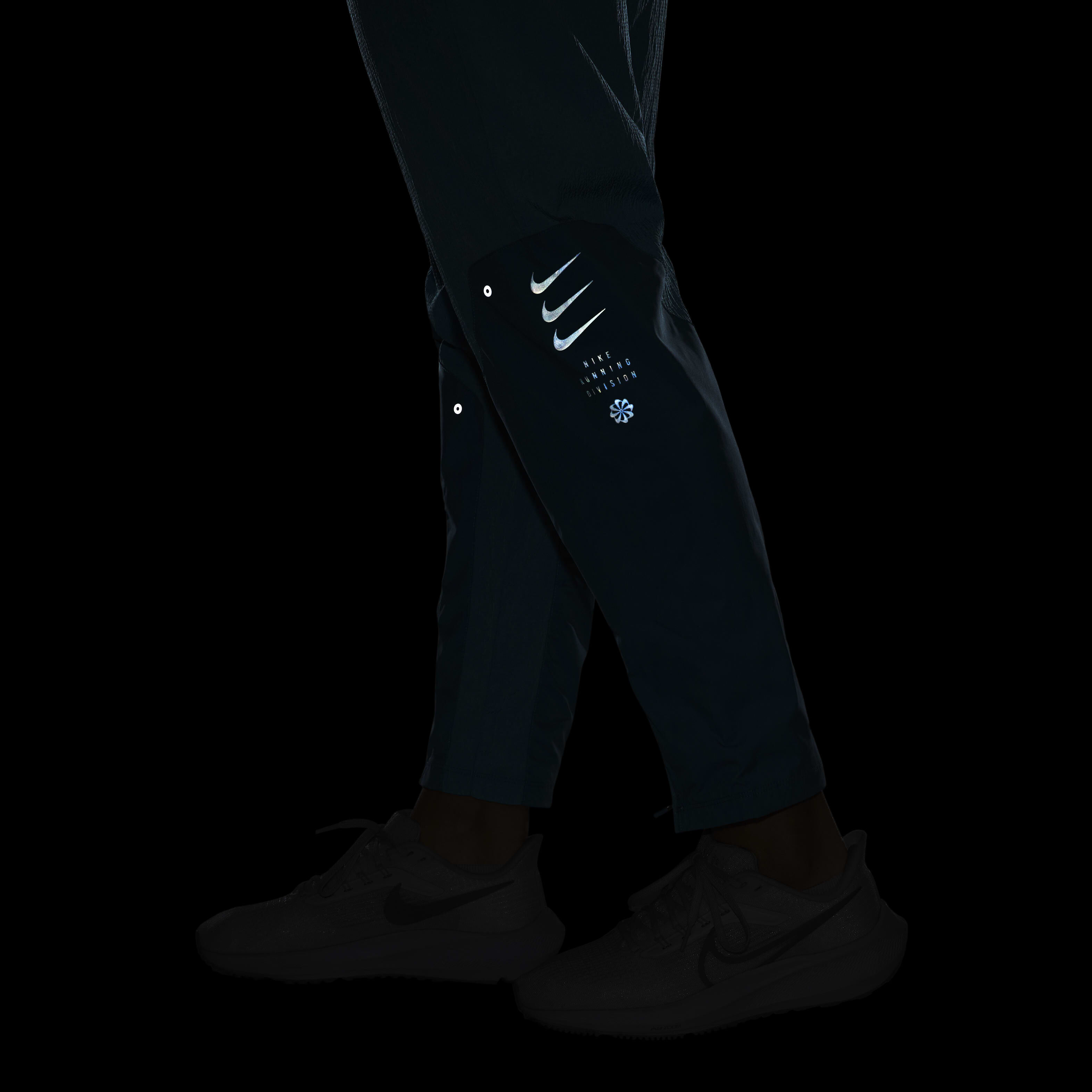 Nike Therma-FIT Run Division image number 8