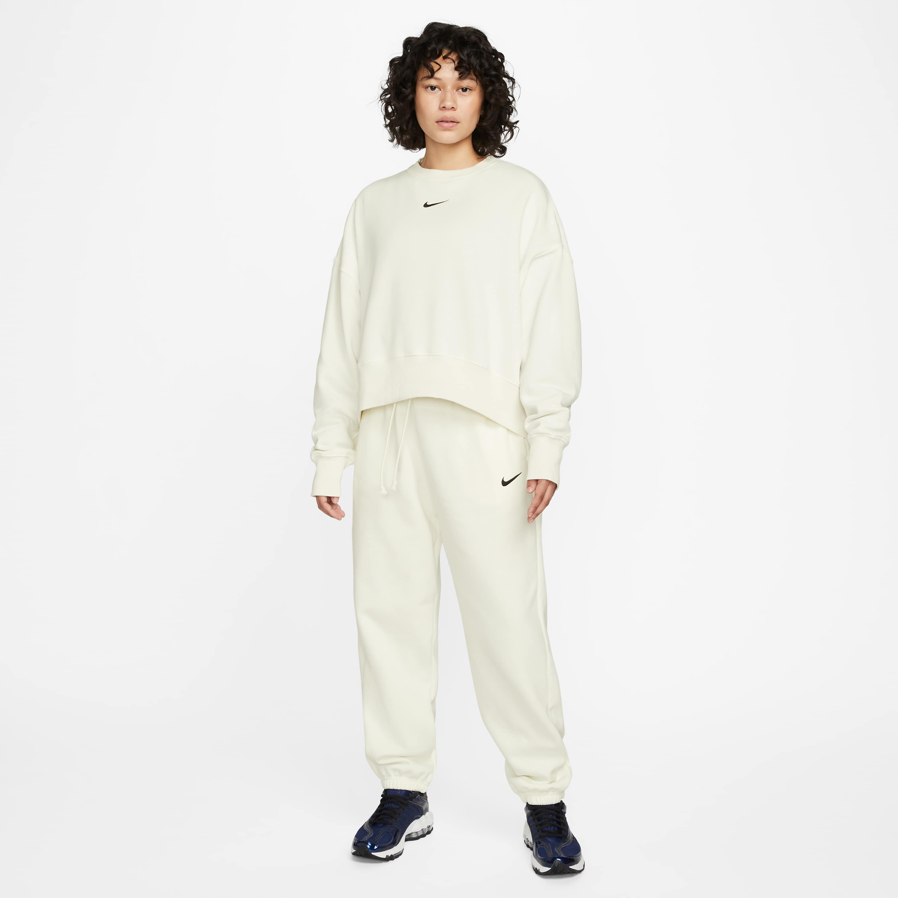 نايكي سبورتسوير فينيكس فليس image number 3