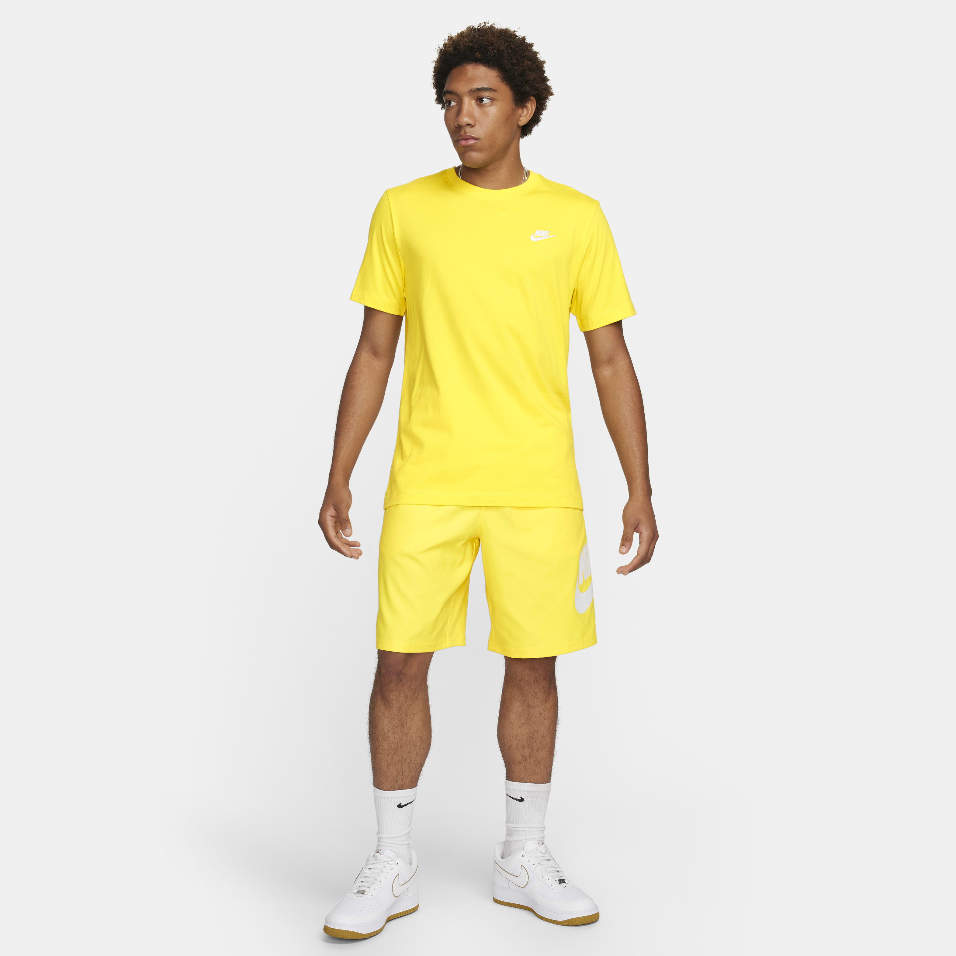 Nike Sportswear Club image number 4