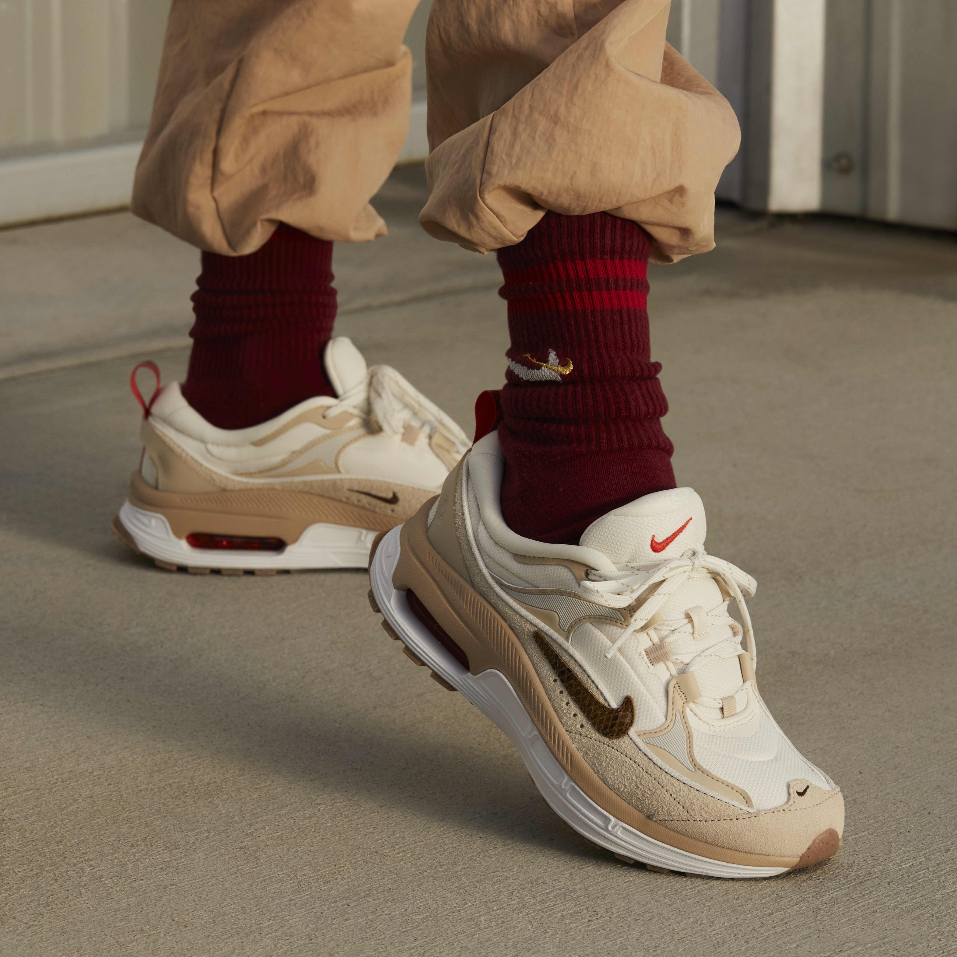 Buy Nike Air Max Bliss SE Women's Shoes - Pale Ivory/Summit White