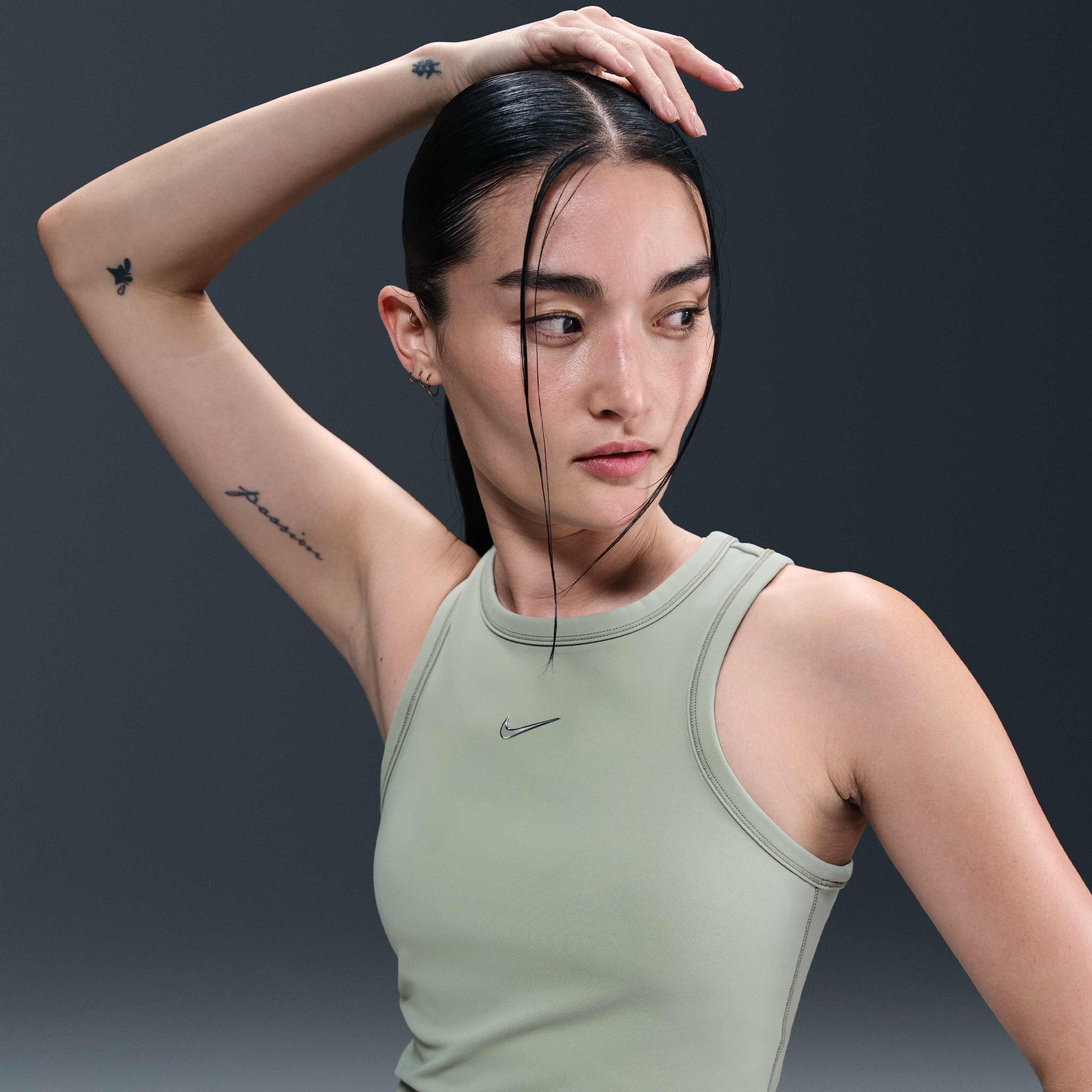 نايكي ون فيتد image number 0