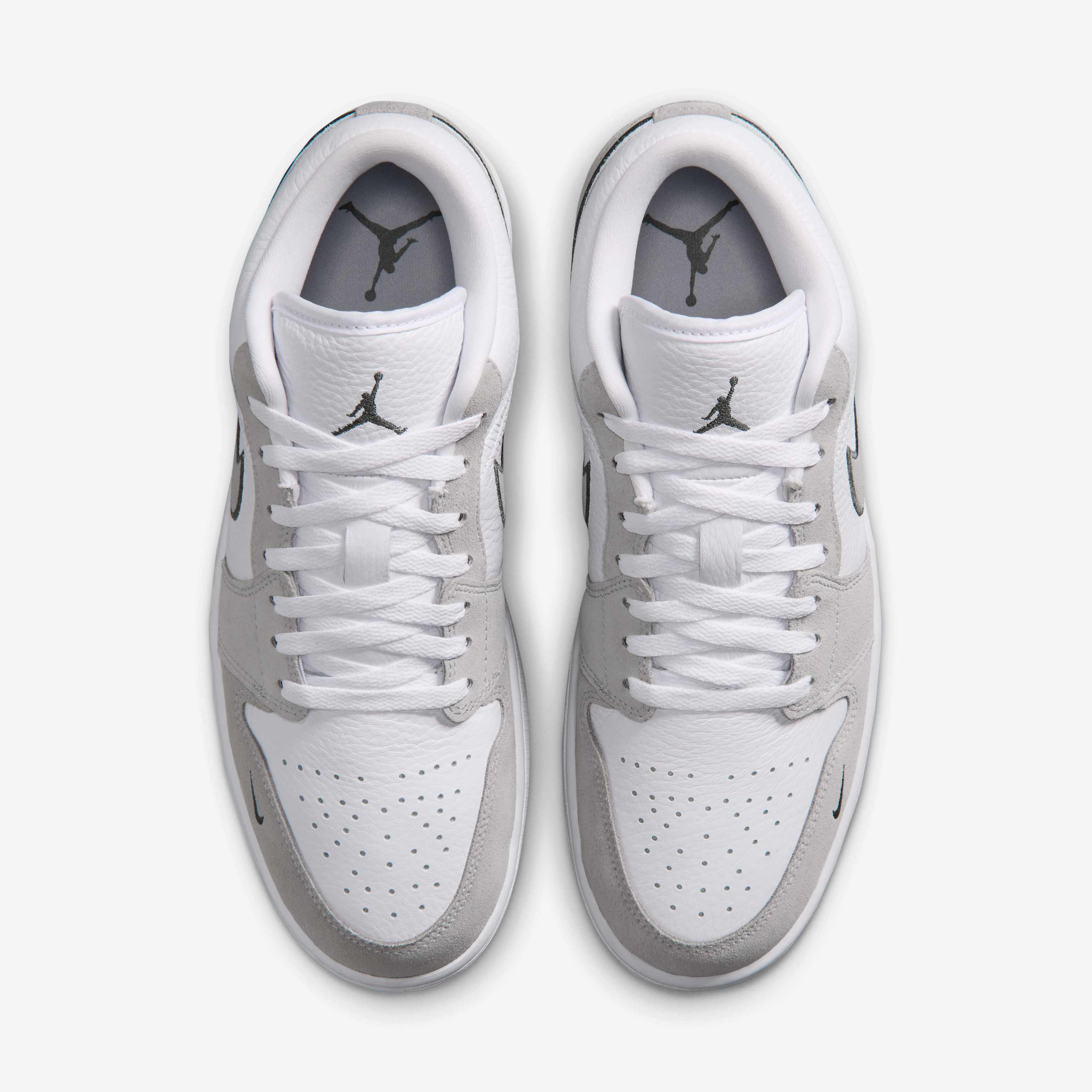 Air Jordan 1 Low SE image number 3