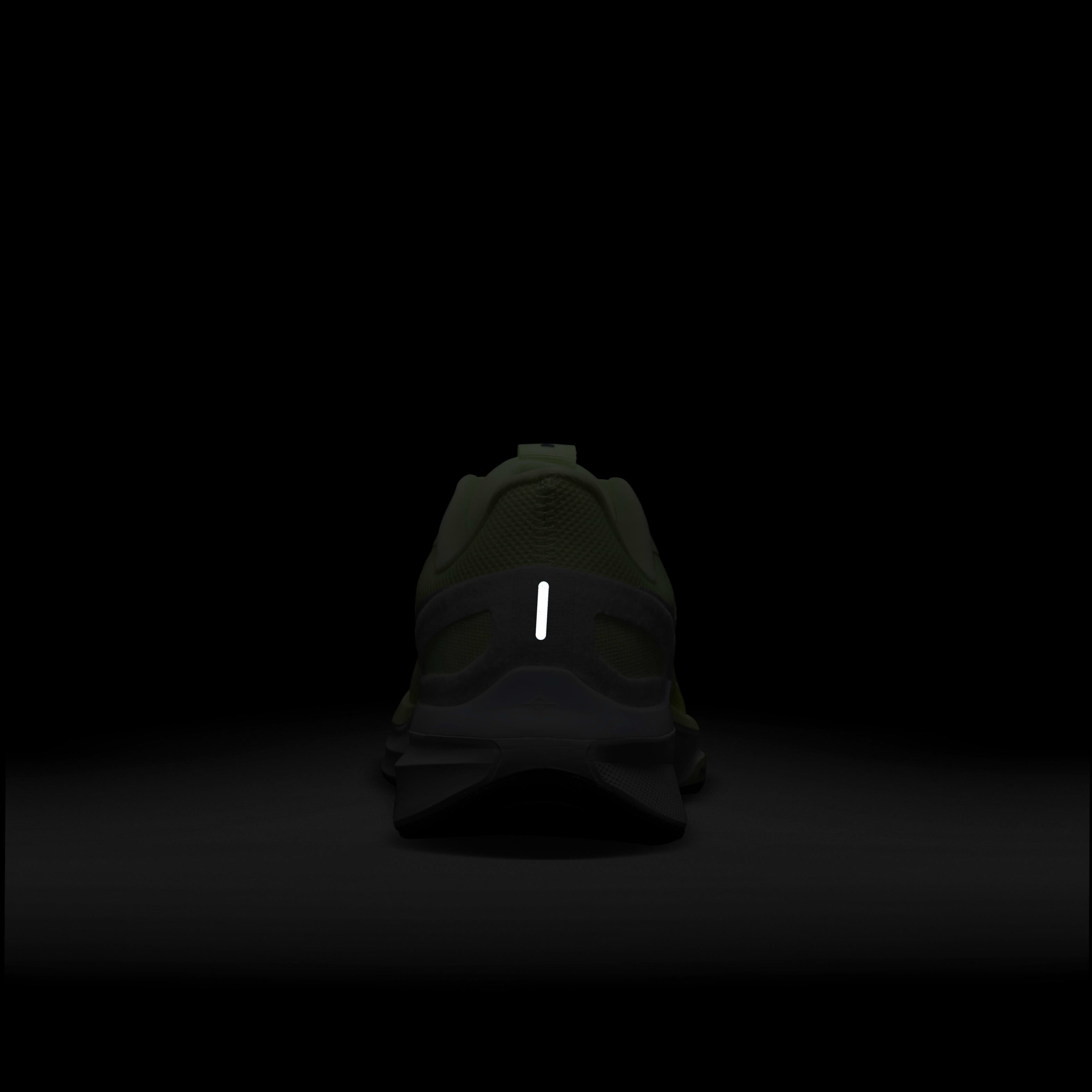 Nike Structure 25 image number 8