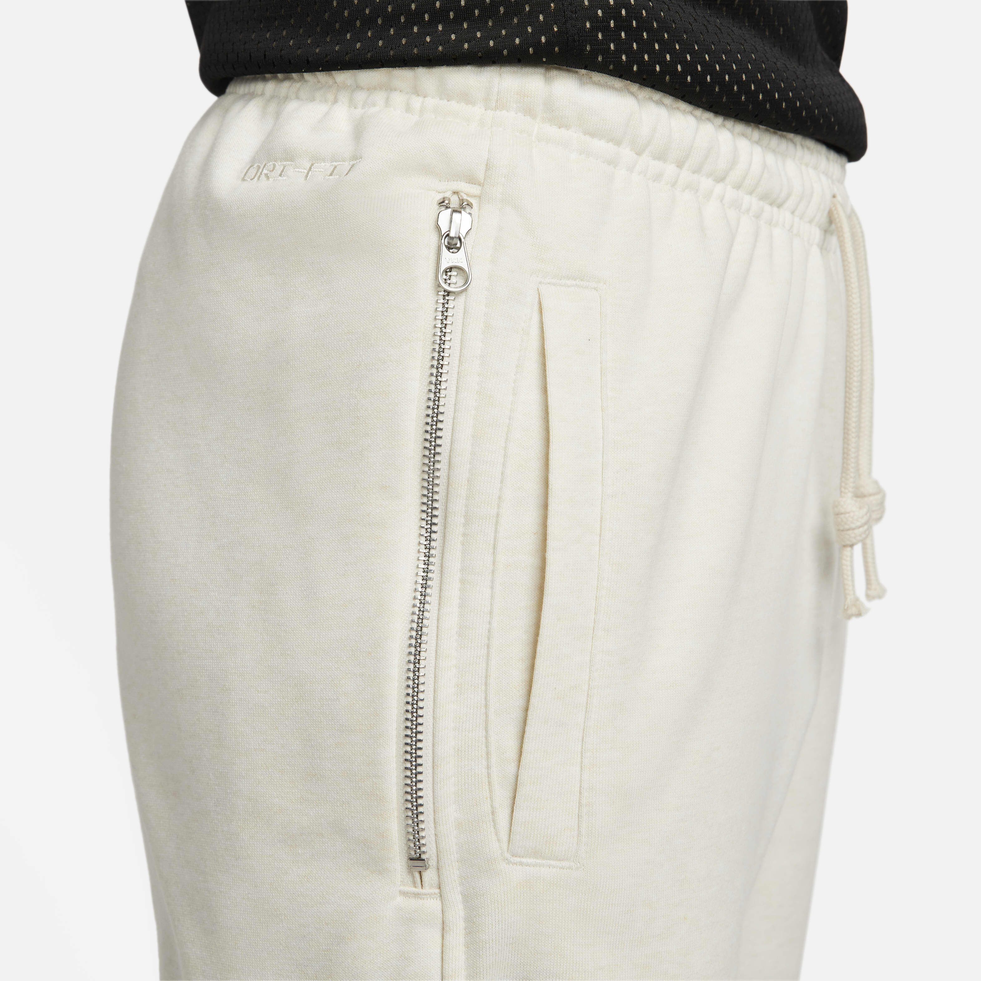 Nike Standard Issue image number 2