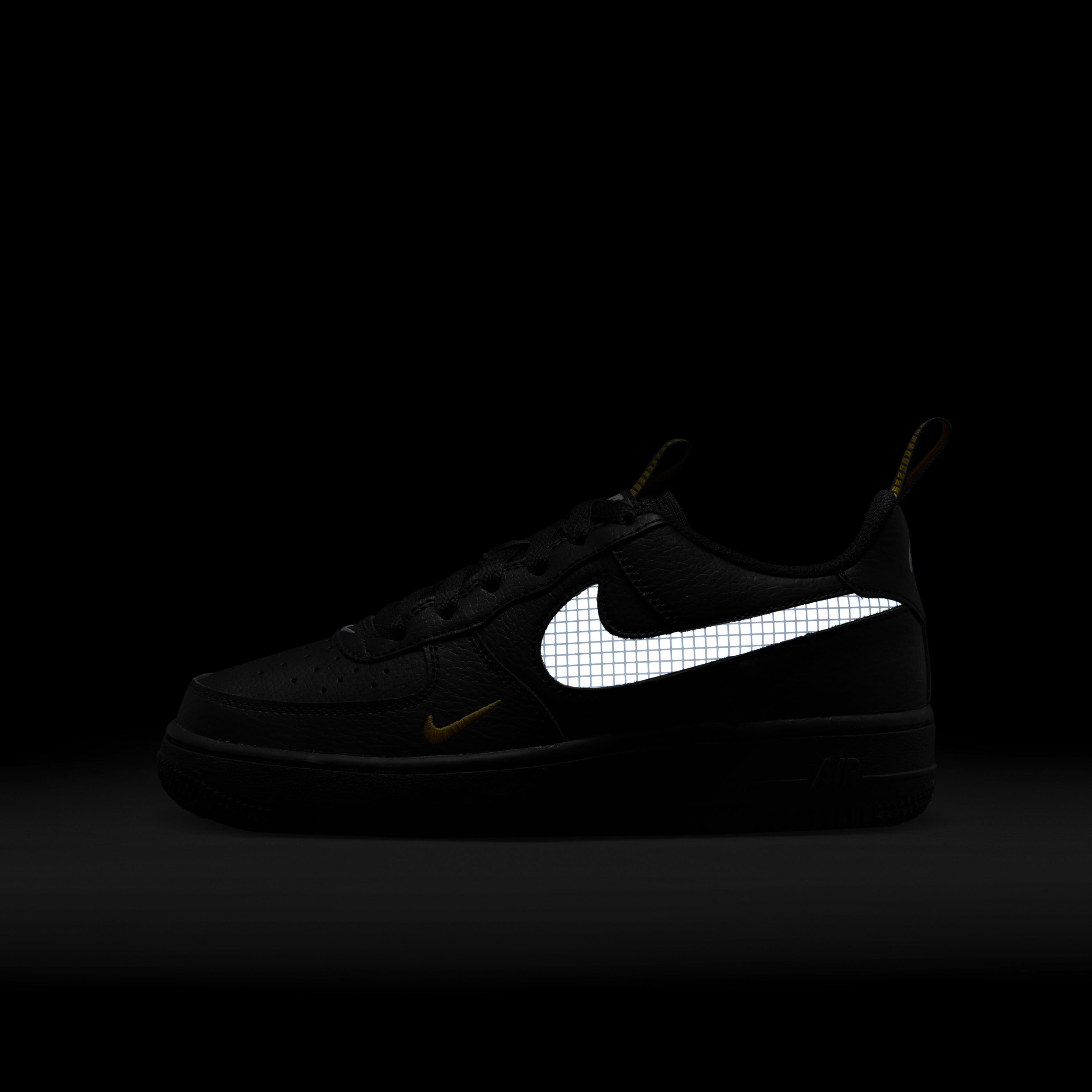 Nike Air Force 1 LV8 image number 9