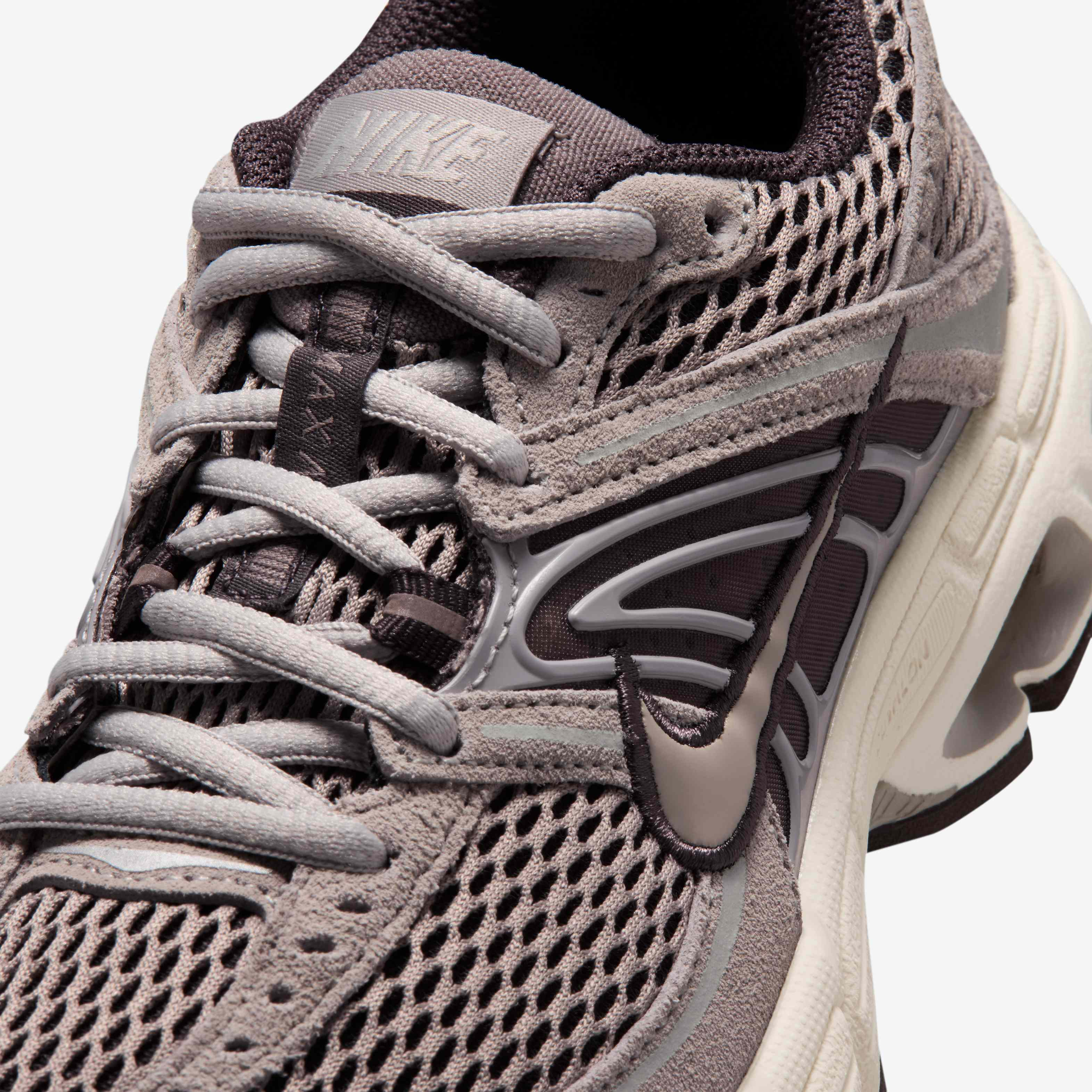Nike Air Max Moto 2K image number 6