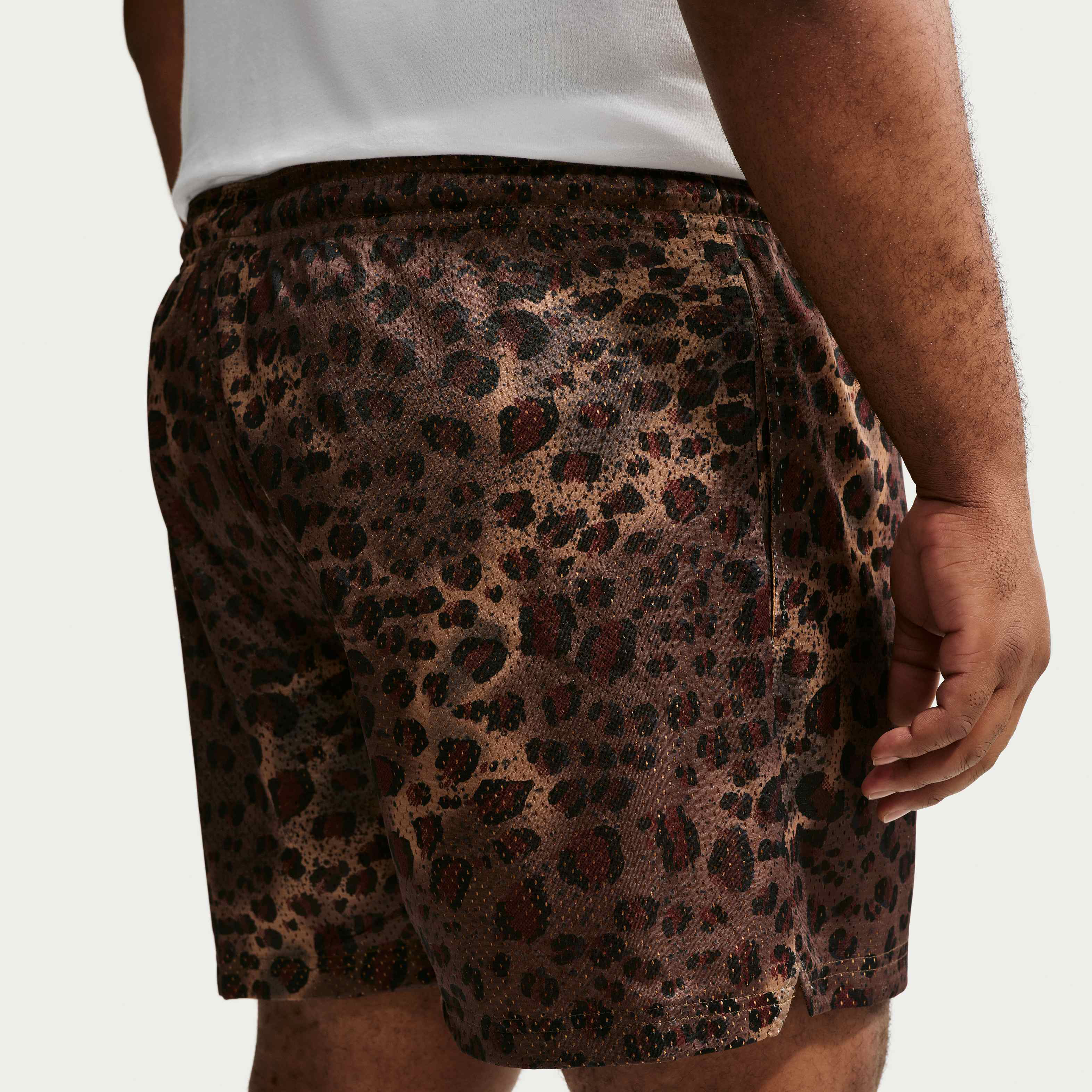 Nike Standard Issue image number 2