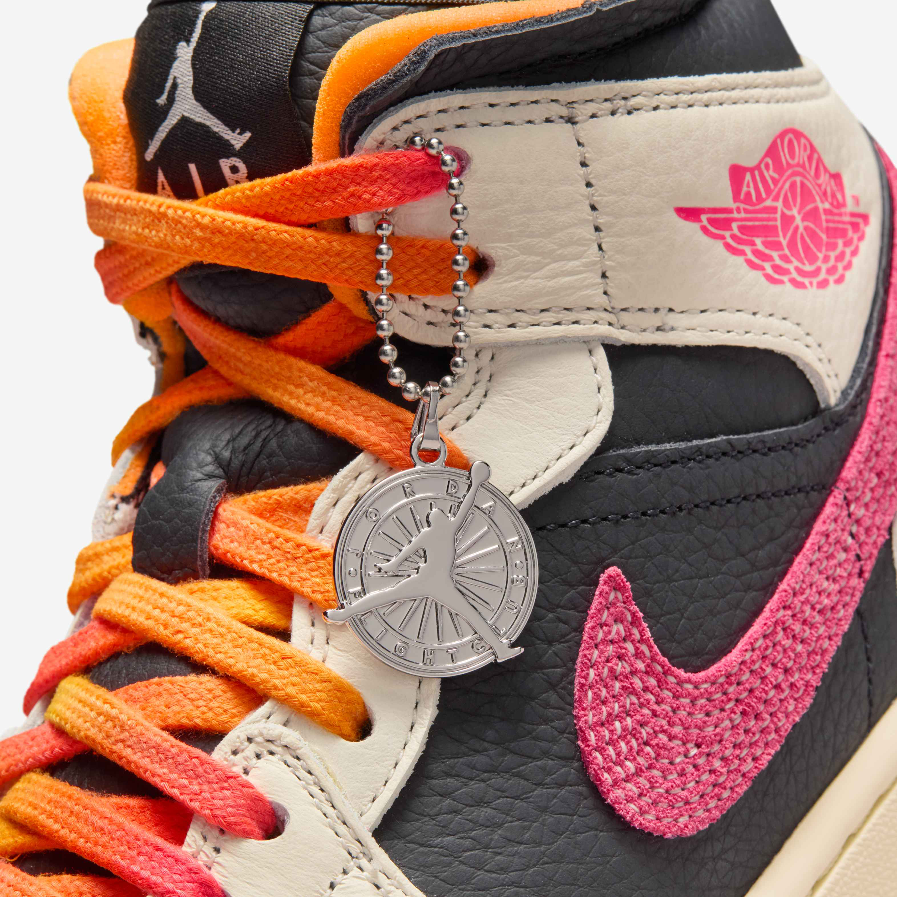 Air Jordan 1 Mid SE Edge image number 8