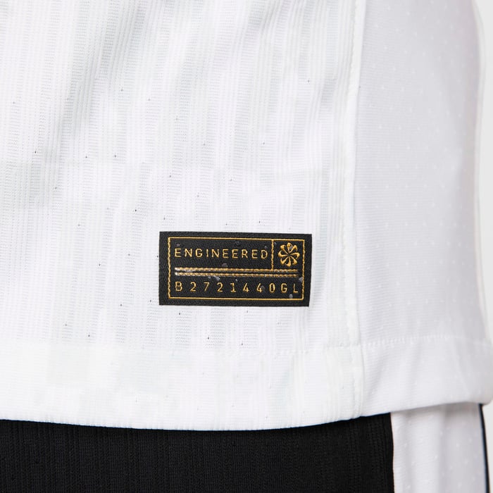 ليفربول 2024/25 ماتش البديل image number 6 ليفربول 2024/25 ماتش البديل image number 6