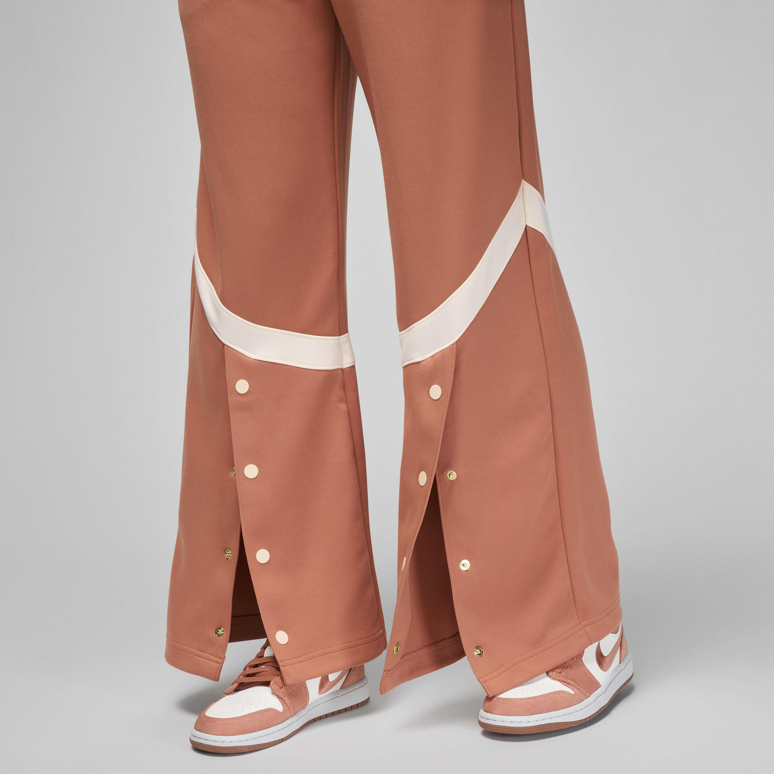 Jordan (Her)itage image number 4