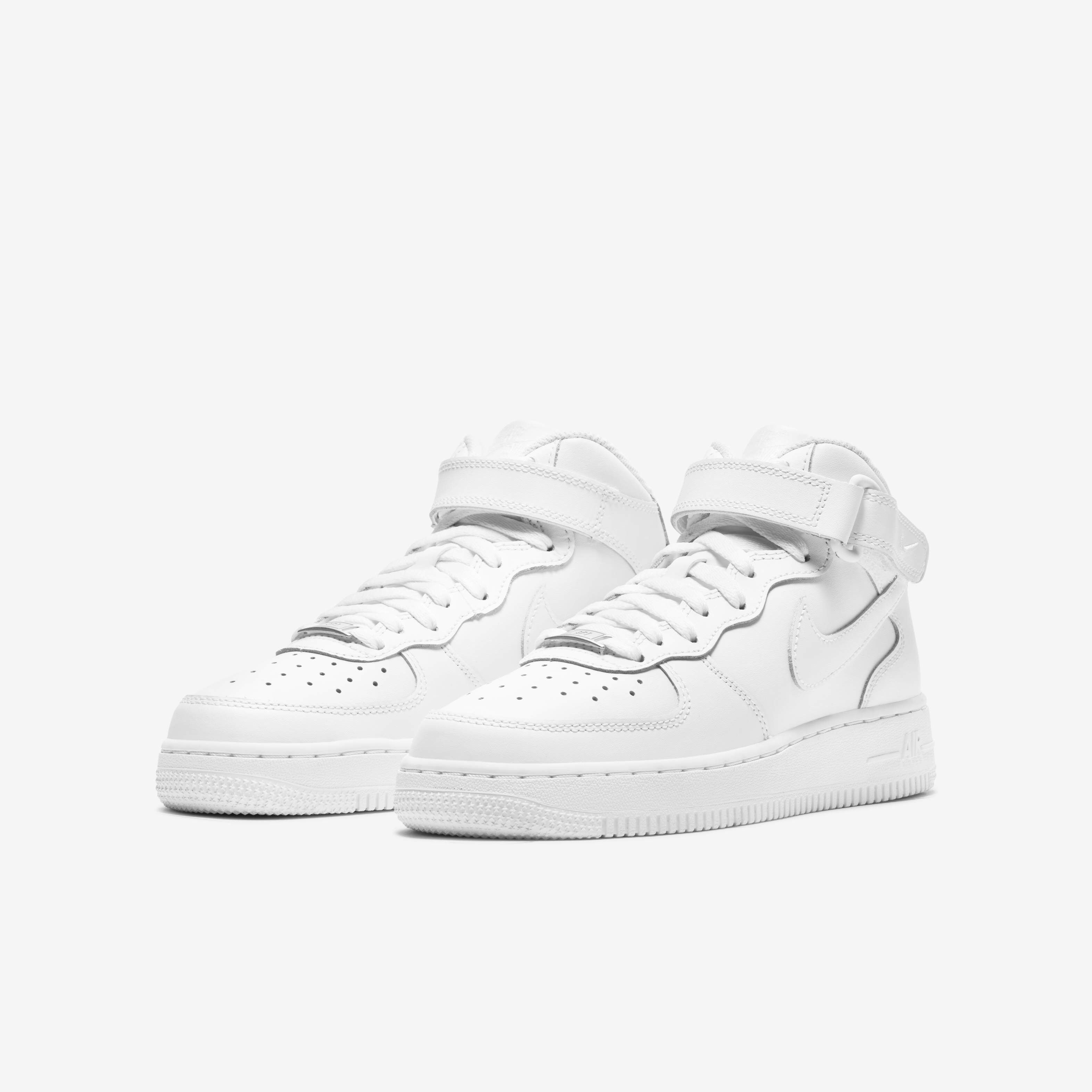 Buy Nike Air Force 1 Mid LE Older Kids Shoe Nike Kuwait Official