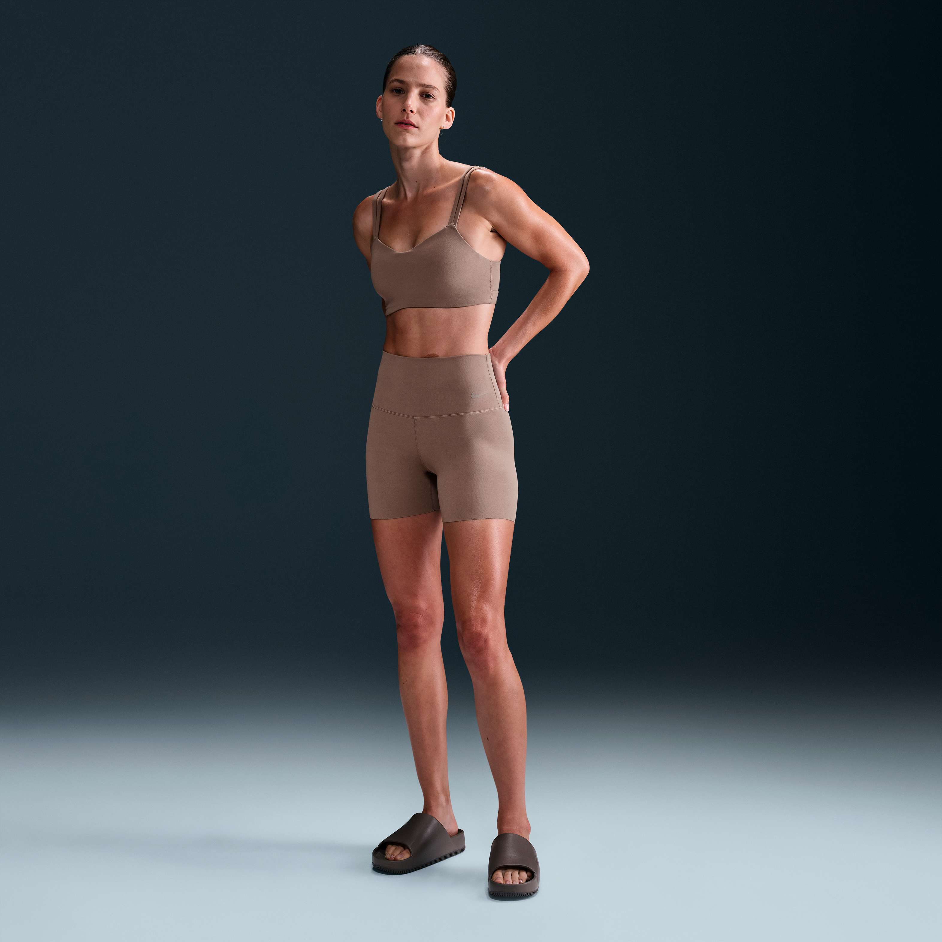 Nike Zenvy Strappy image number 3