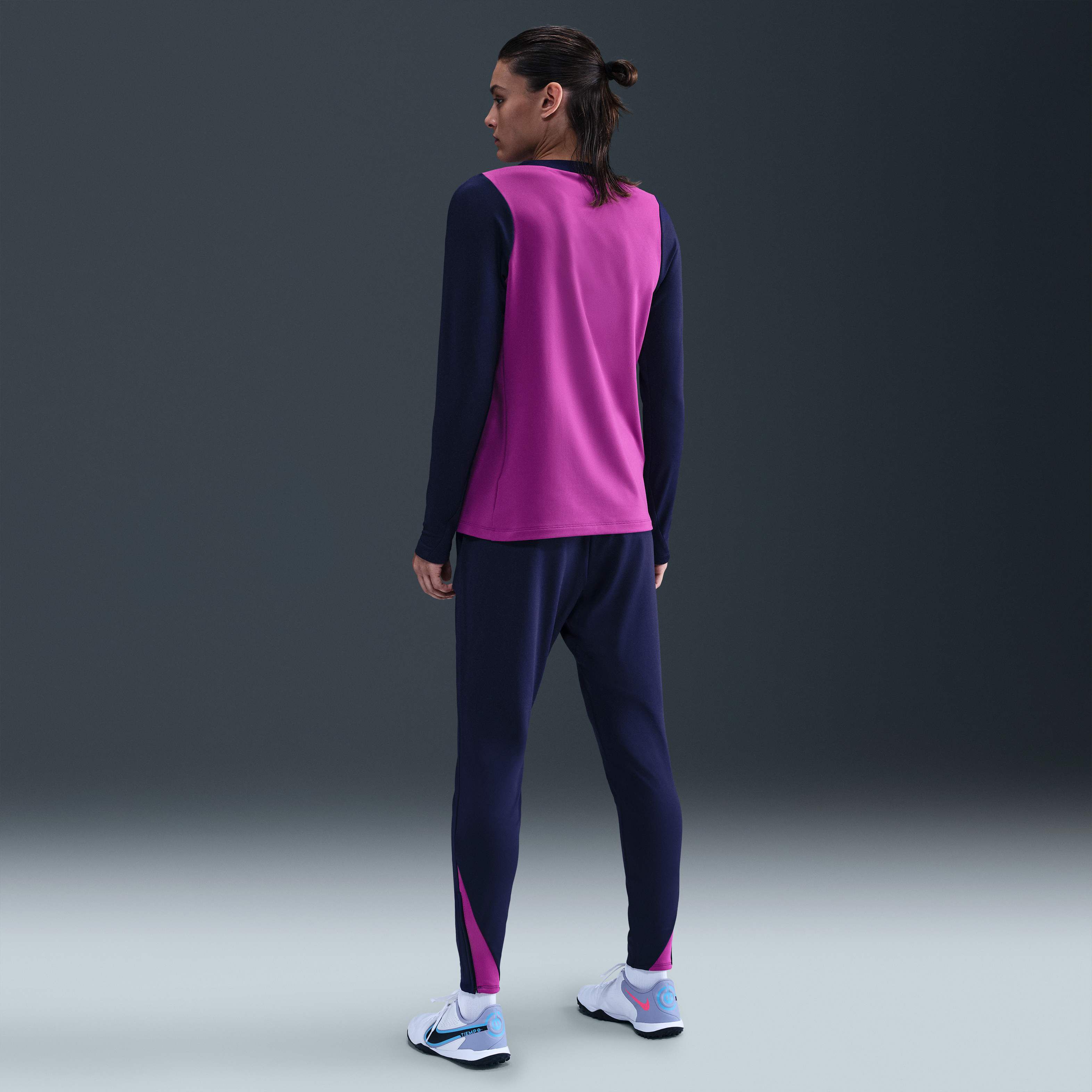 F.C. Barcelona Strike image number 4