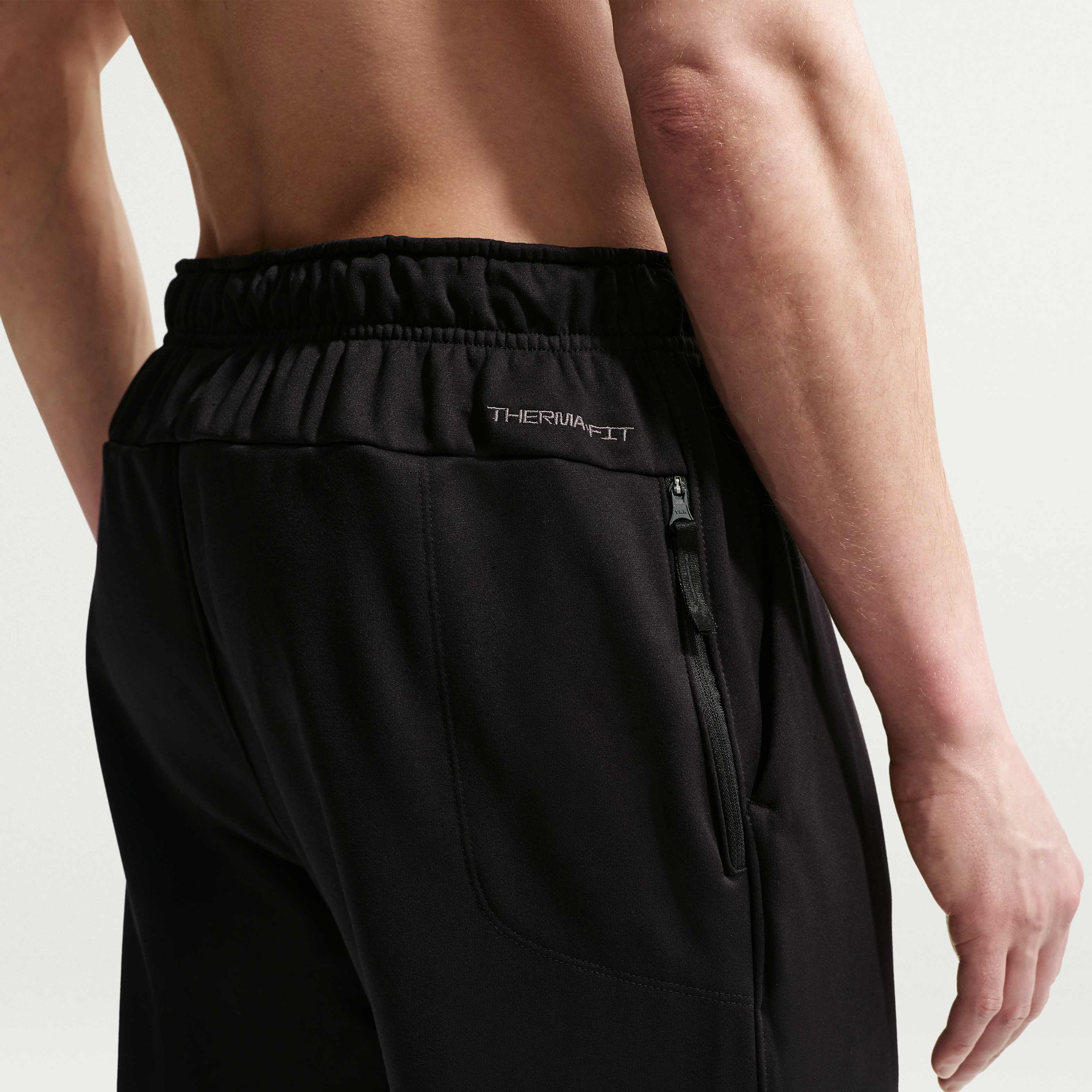 Nike Therma image number 2