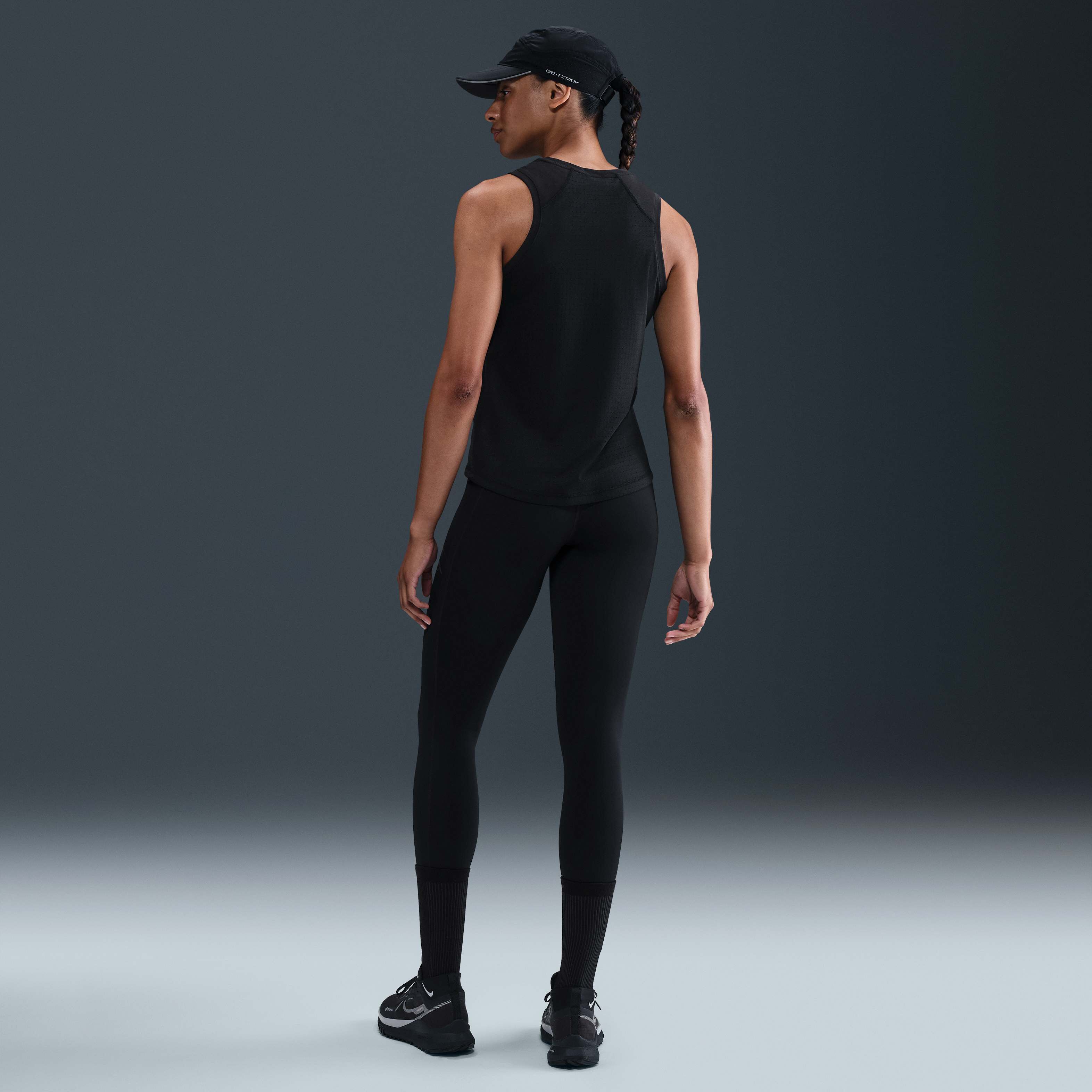 نايكي تريل image number 4