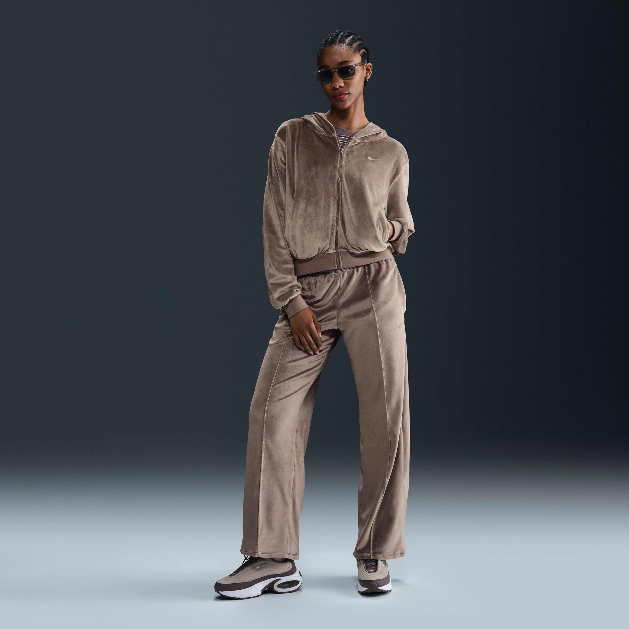 ●THEAIRTOWN● butter check sk Buy Nike Sportswear Chill Knit Women's Loose Velour Full-Zip