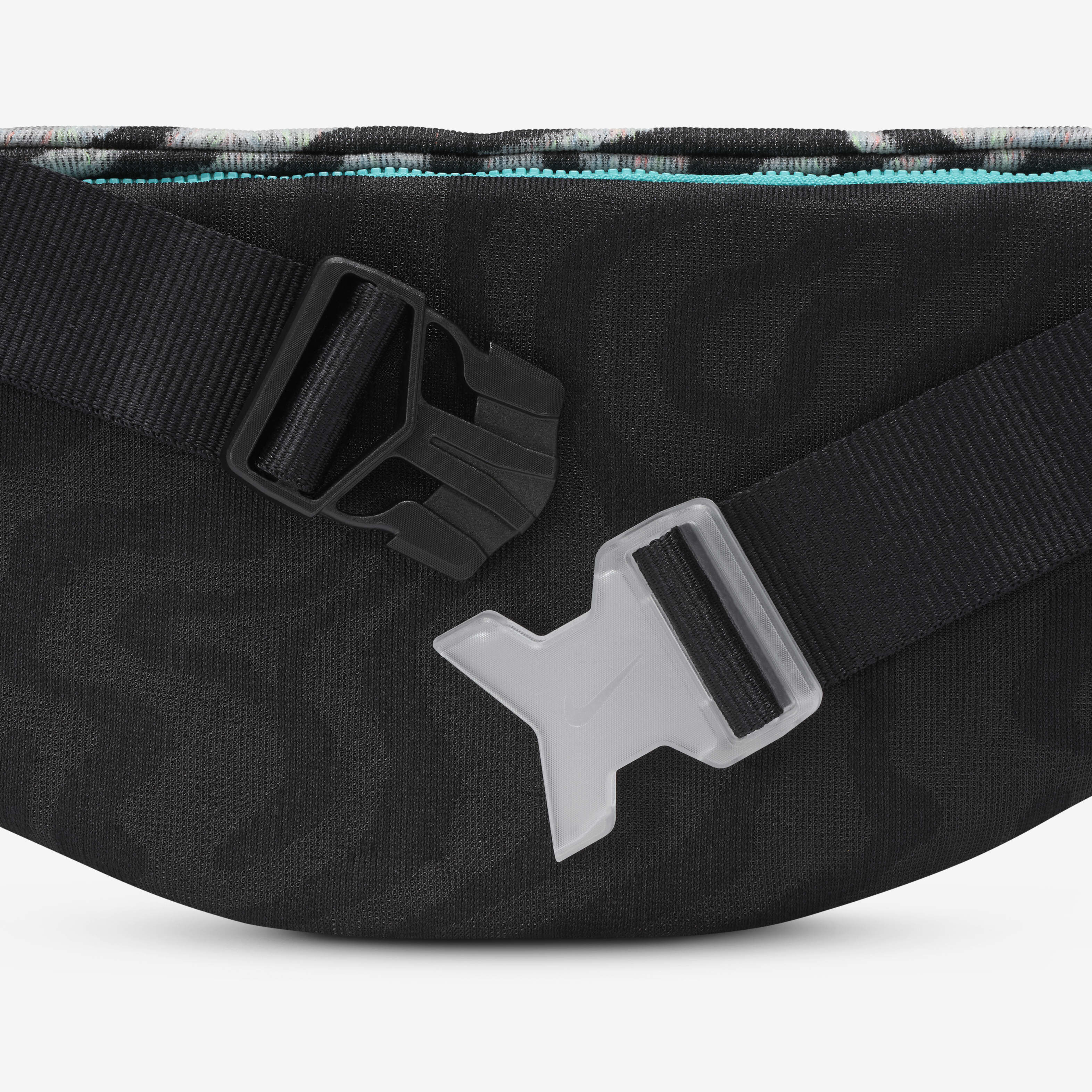 Nike Heritage image number 6