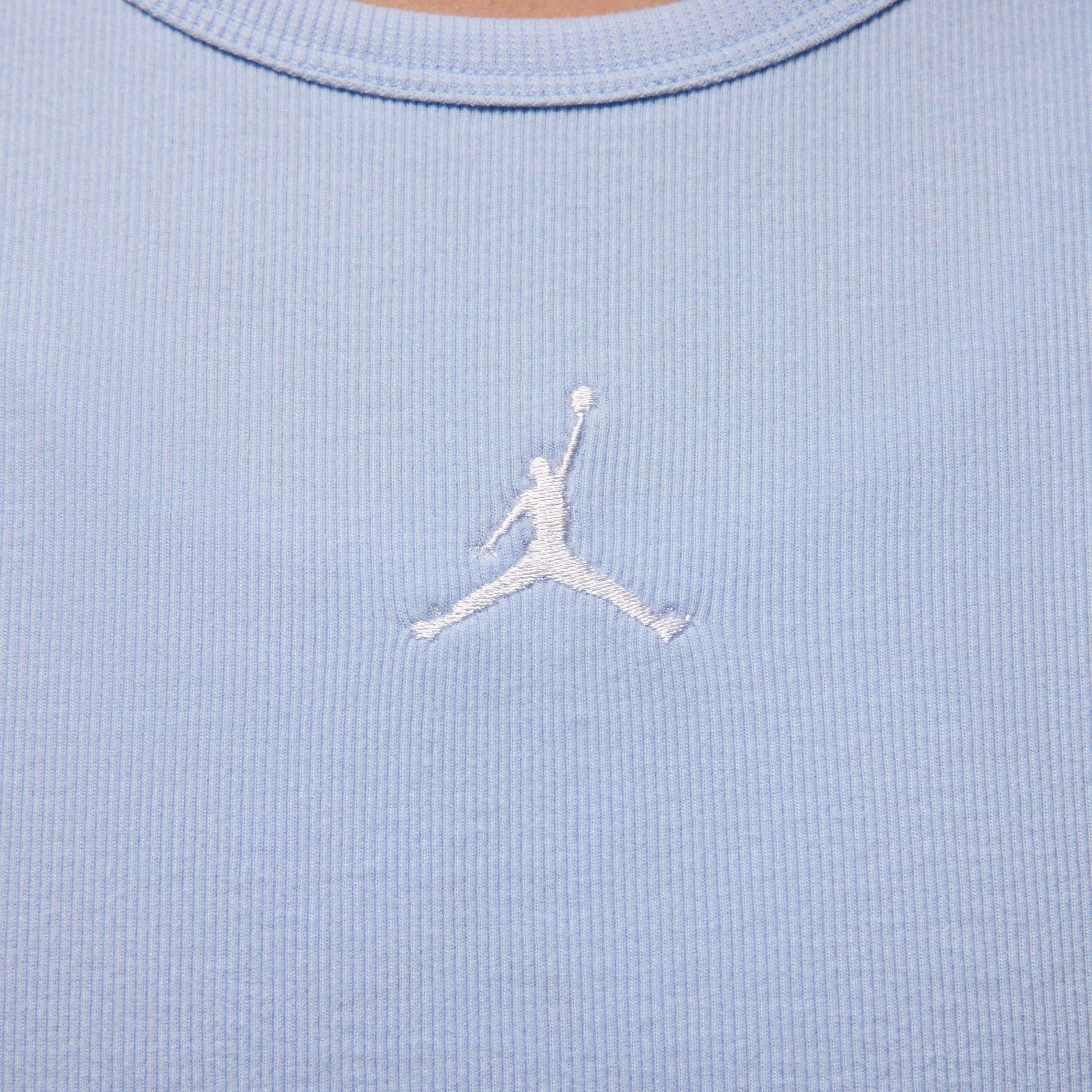 Jordan Essentials image number 3