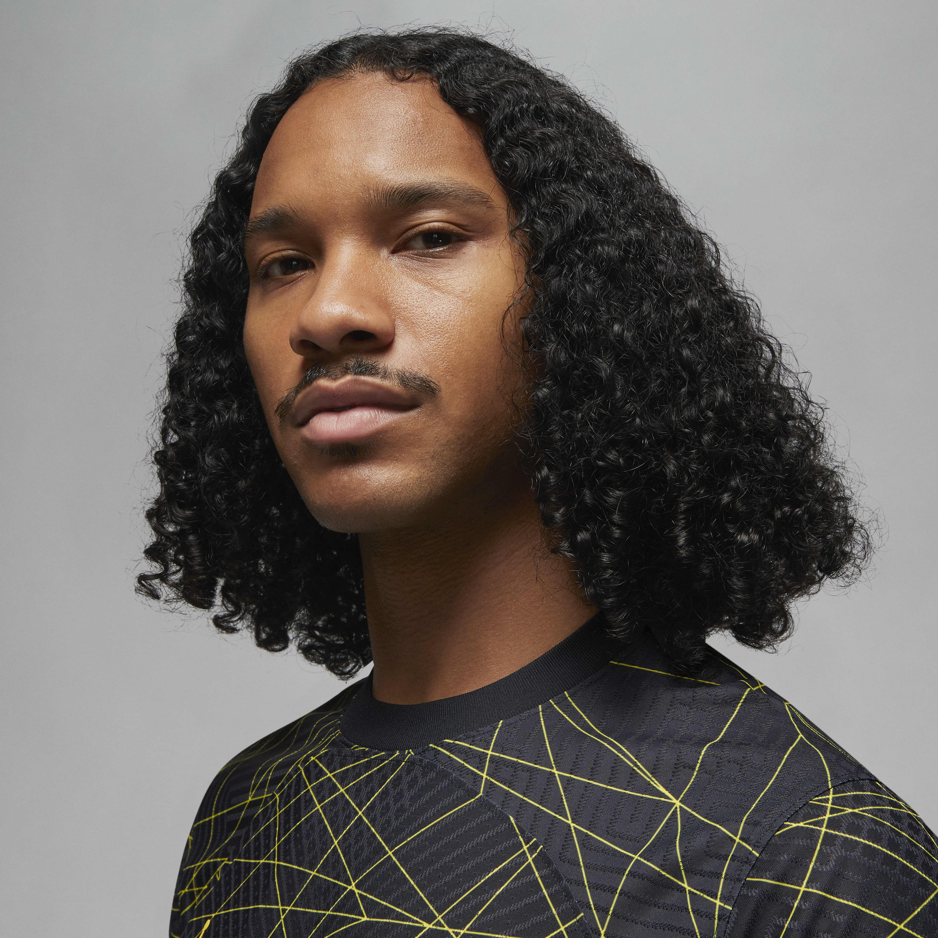 Paris Saint-Germain 2022/23 Match Fourth image number 2