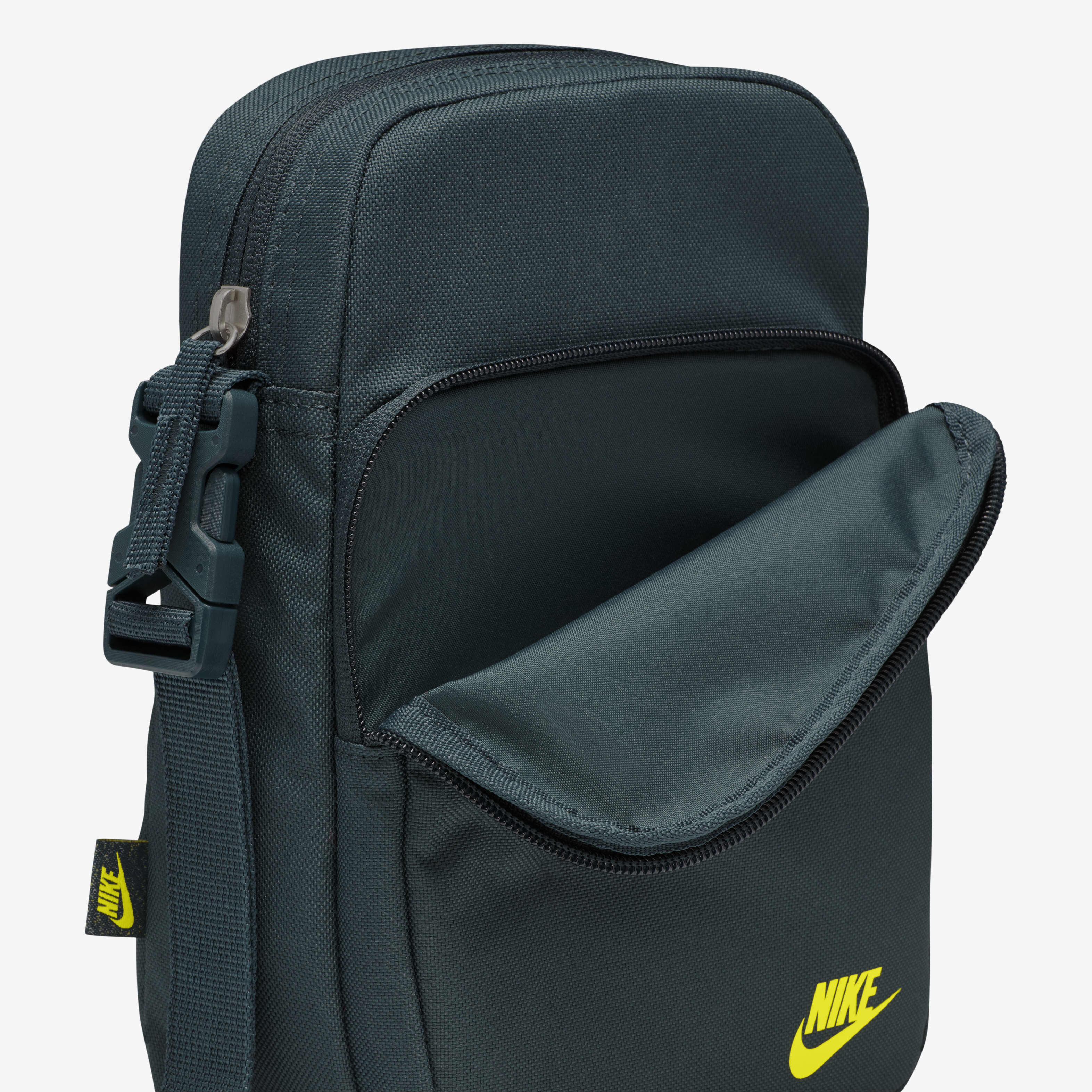 Nike Heritage image number 5