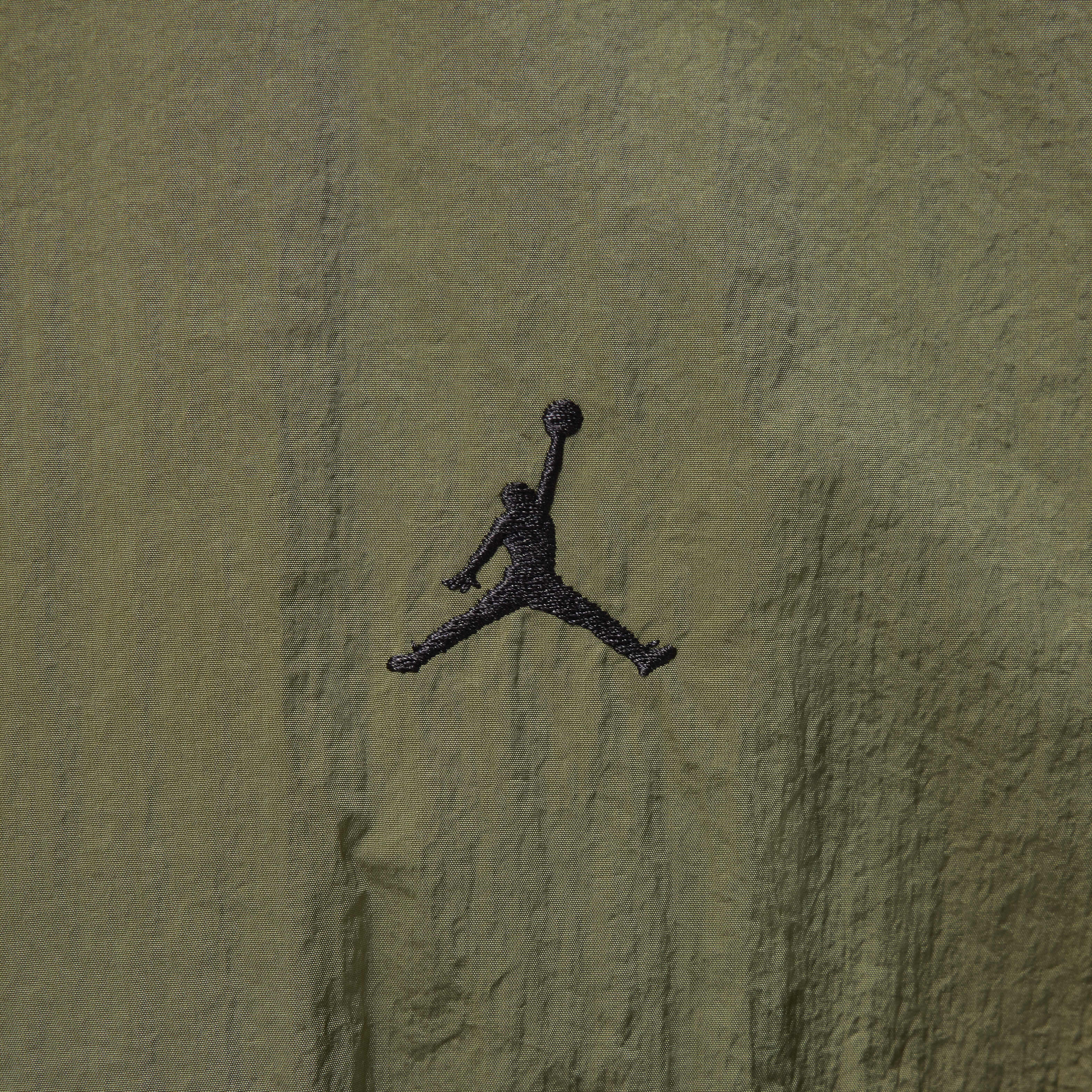 Jordan Essentials image number 3