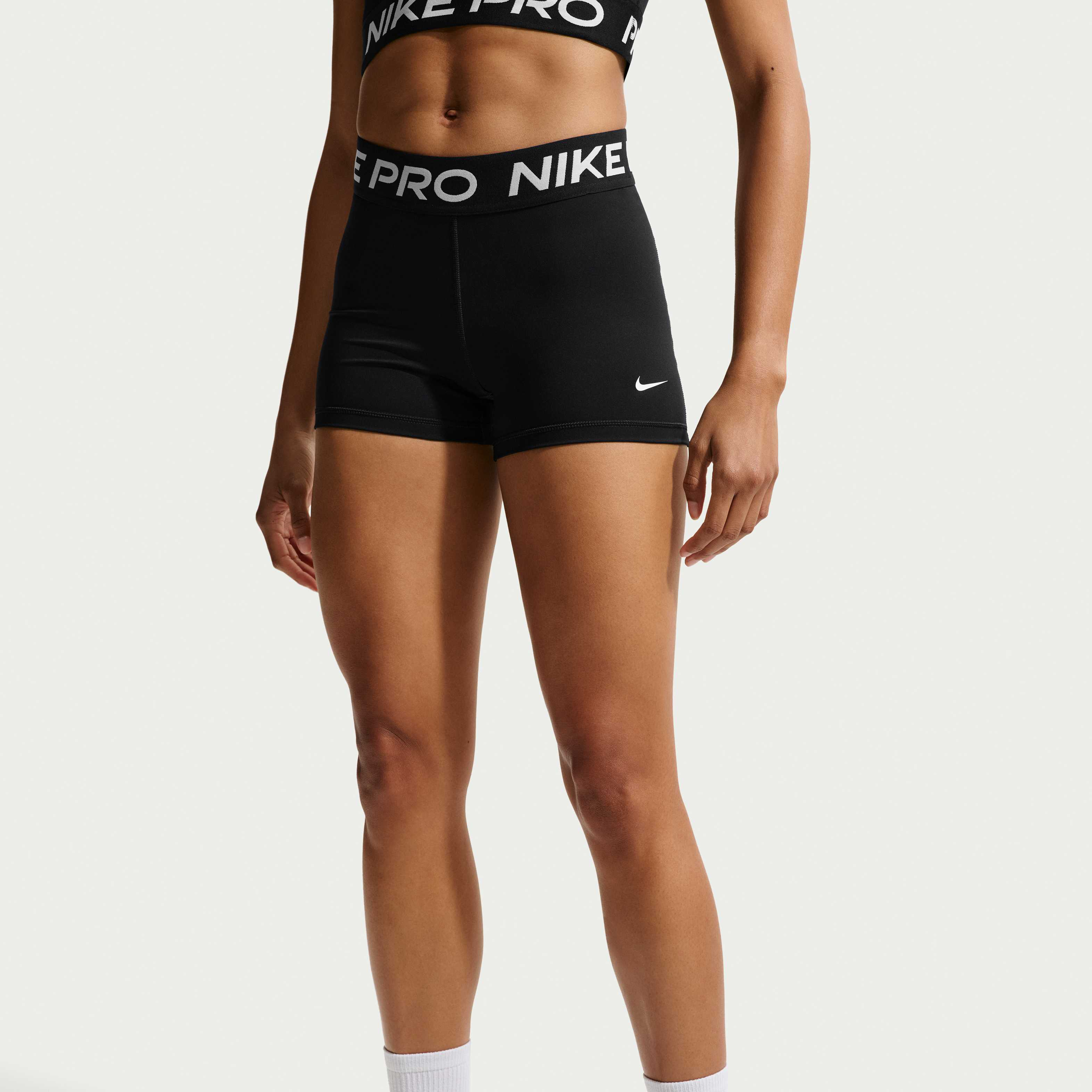 Nike Pro image number 1