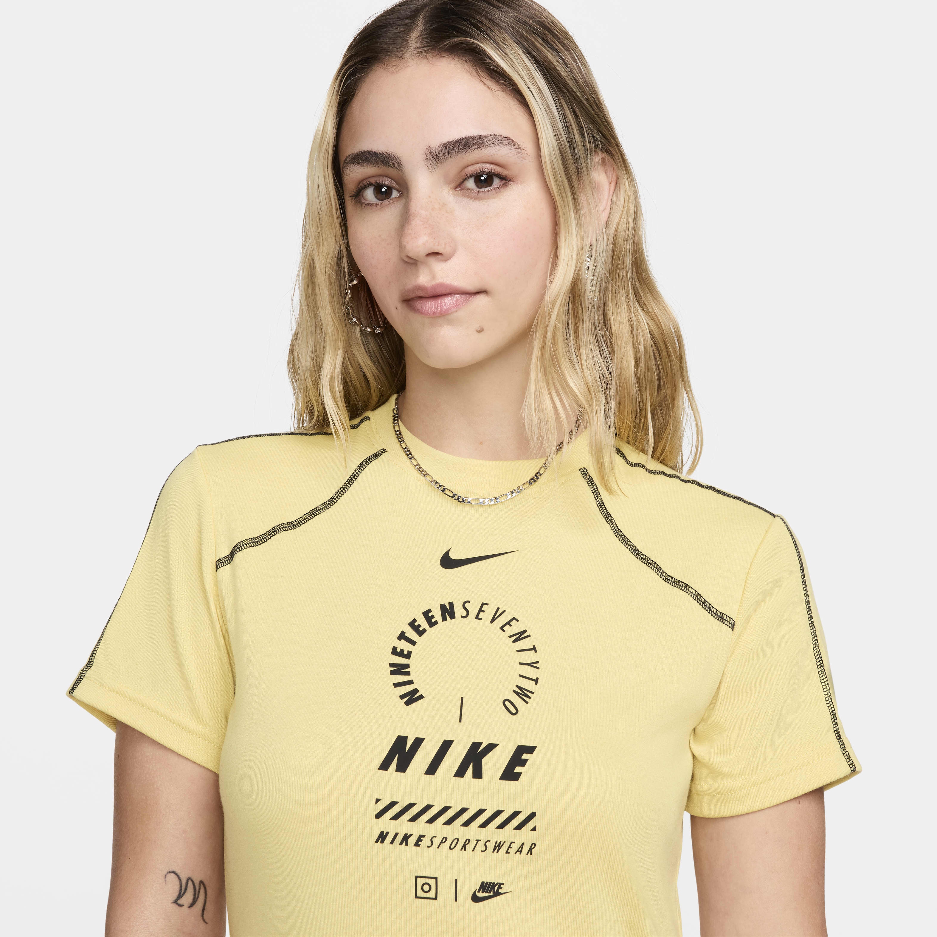 Nike Sportswear image number 2