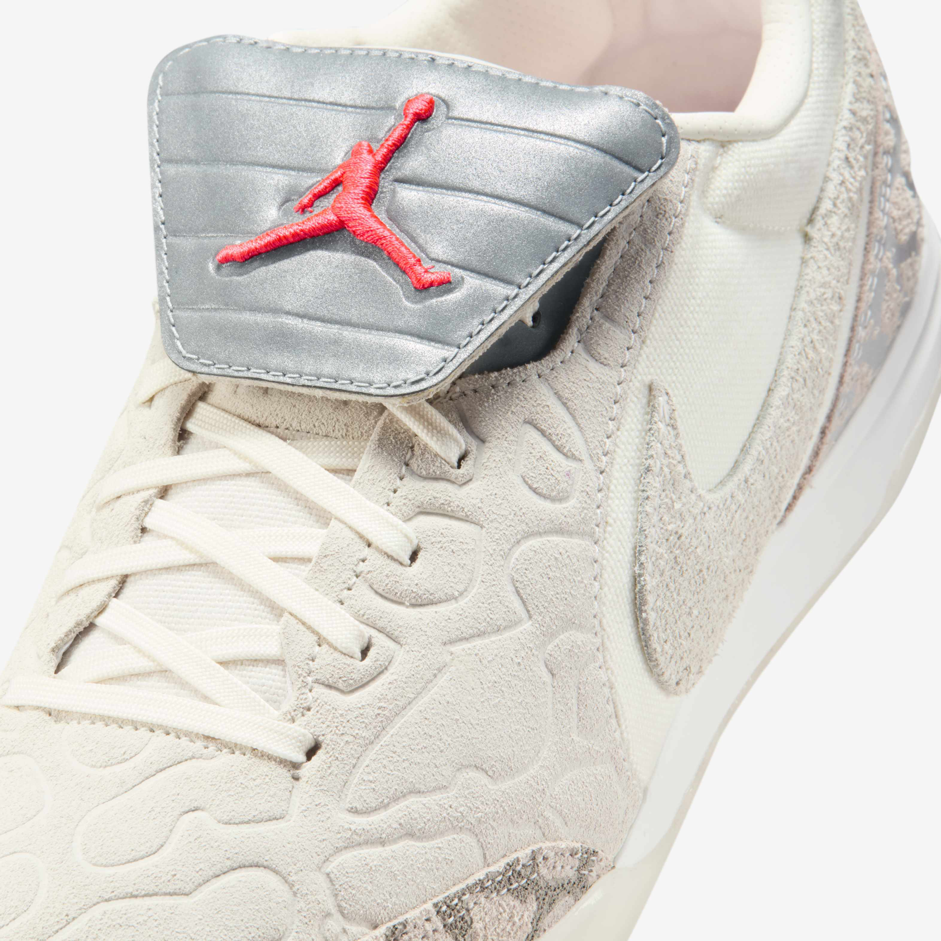 Jordan Tiempo Streetgato SE image number 6