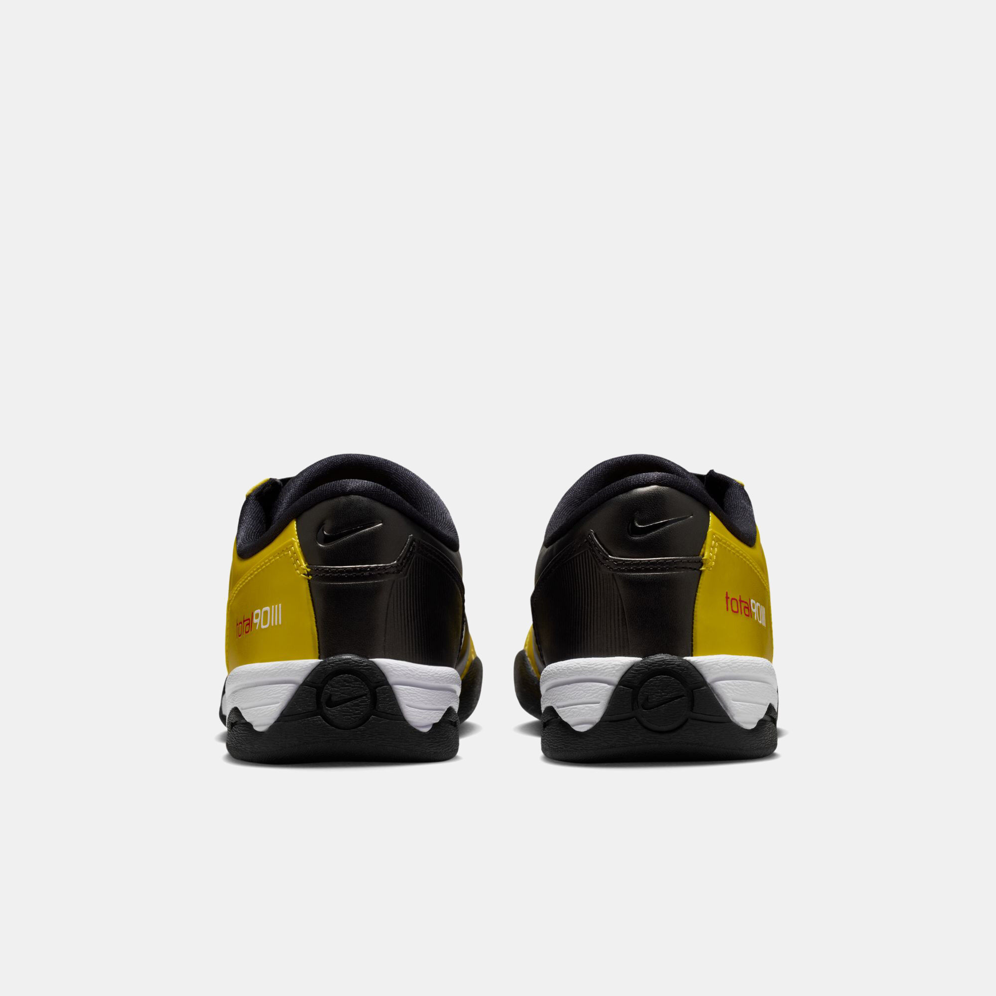 Nike Total90 image number 1