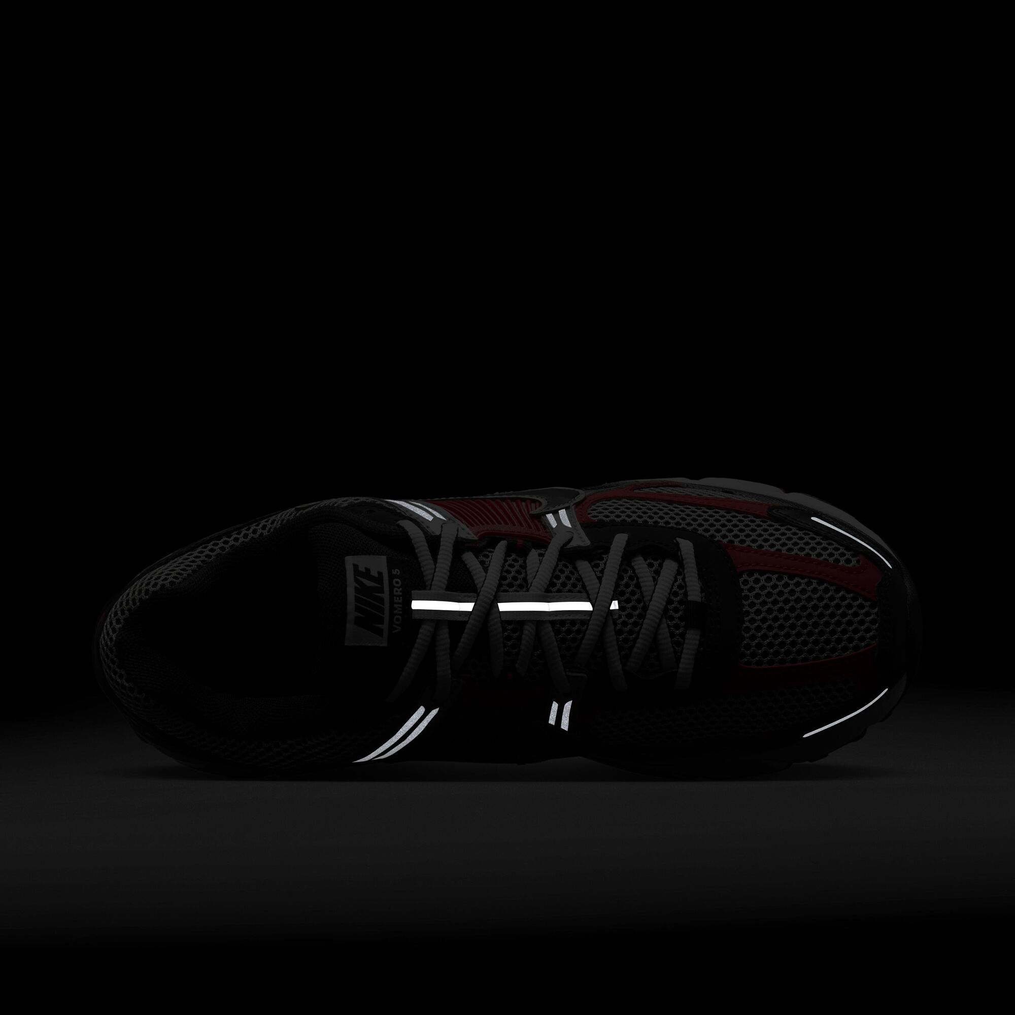 Zoom image