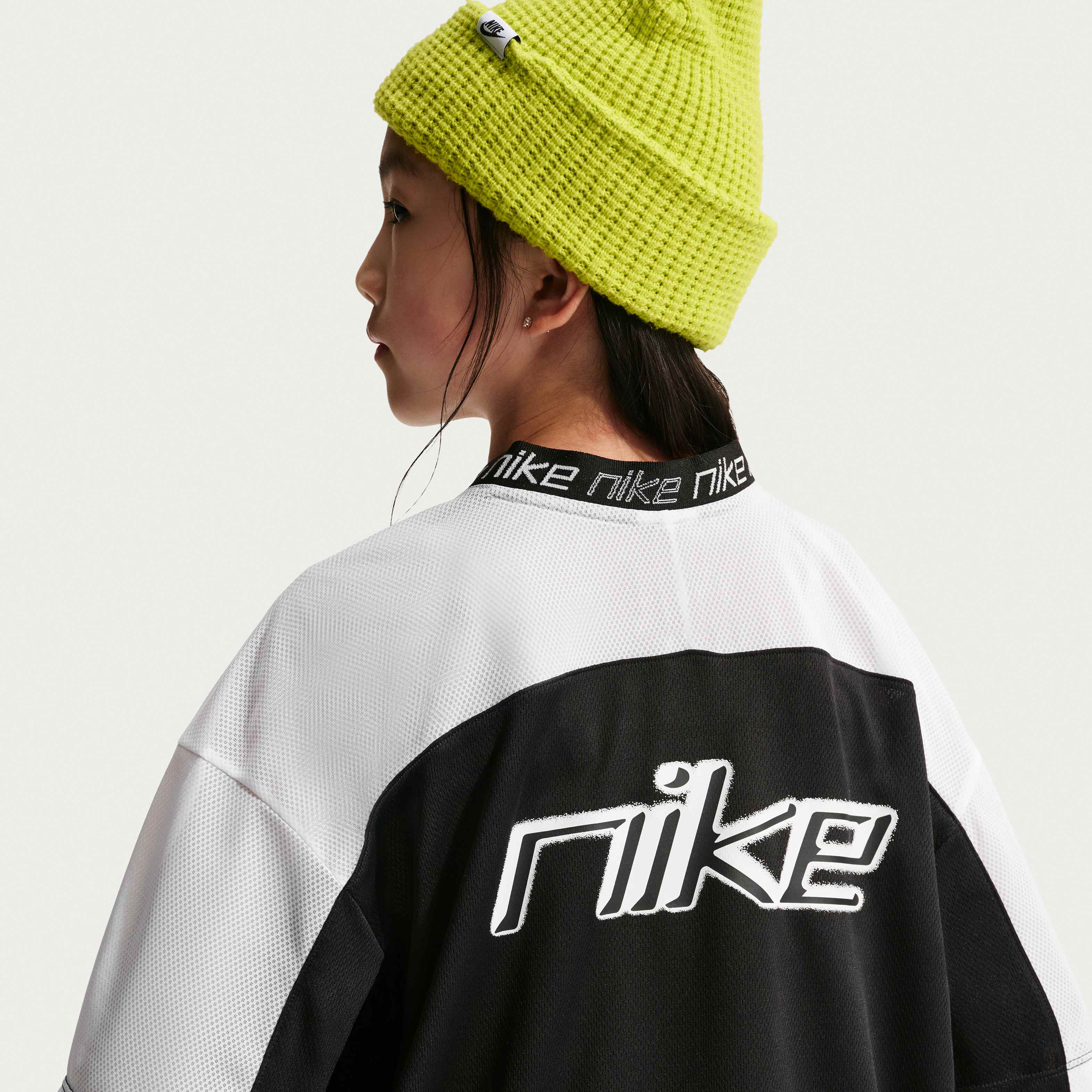 نايكي سبورتسوير image number 1