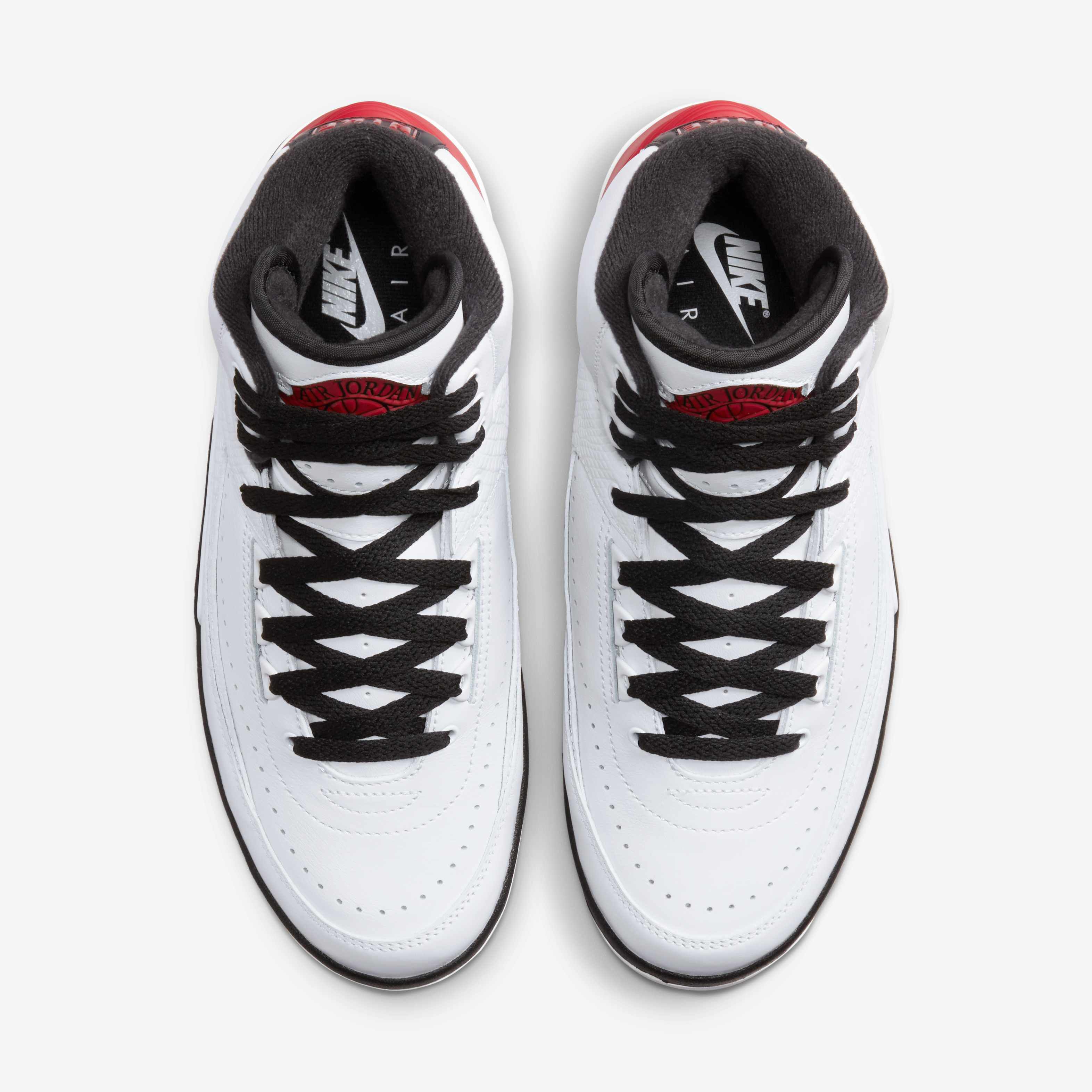 Air Jordan 2 Retro image number 3