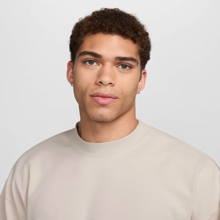 نايكي تك image number 2 نايكي تك image number 2