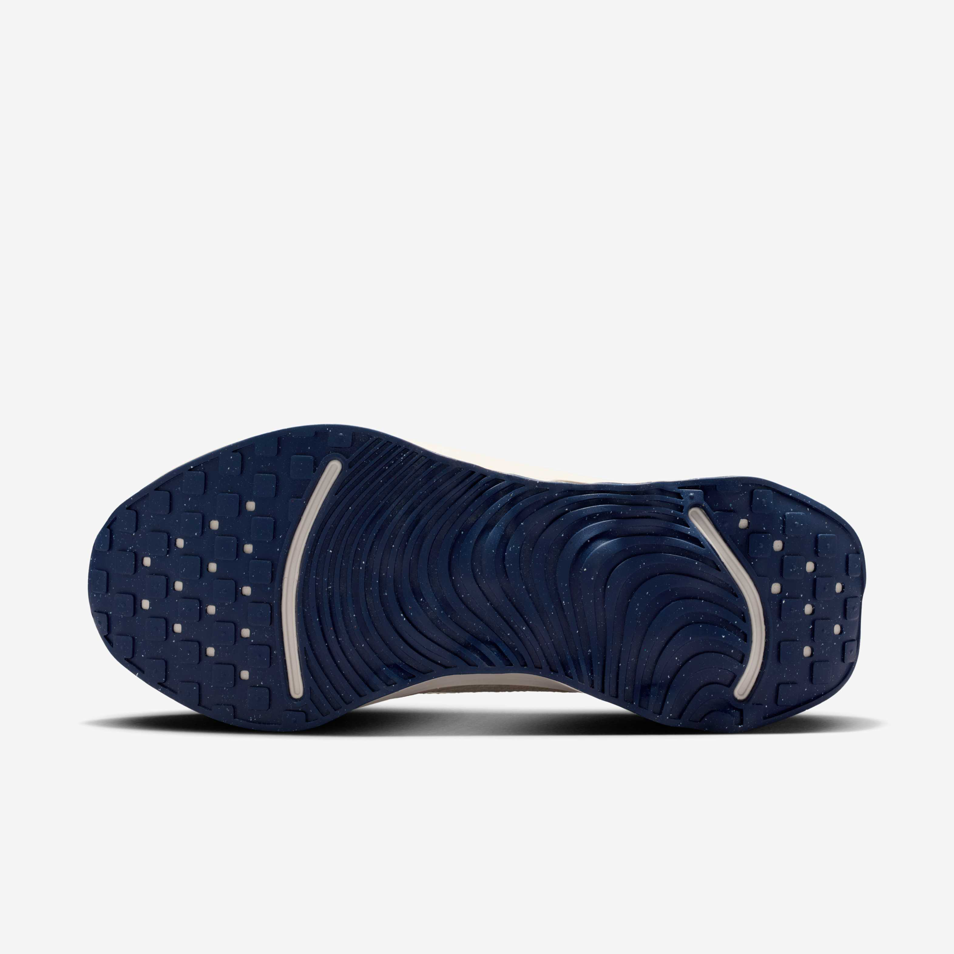 Nike Motiva image number 1