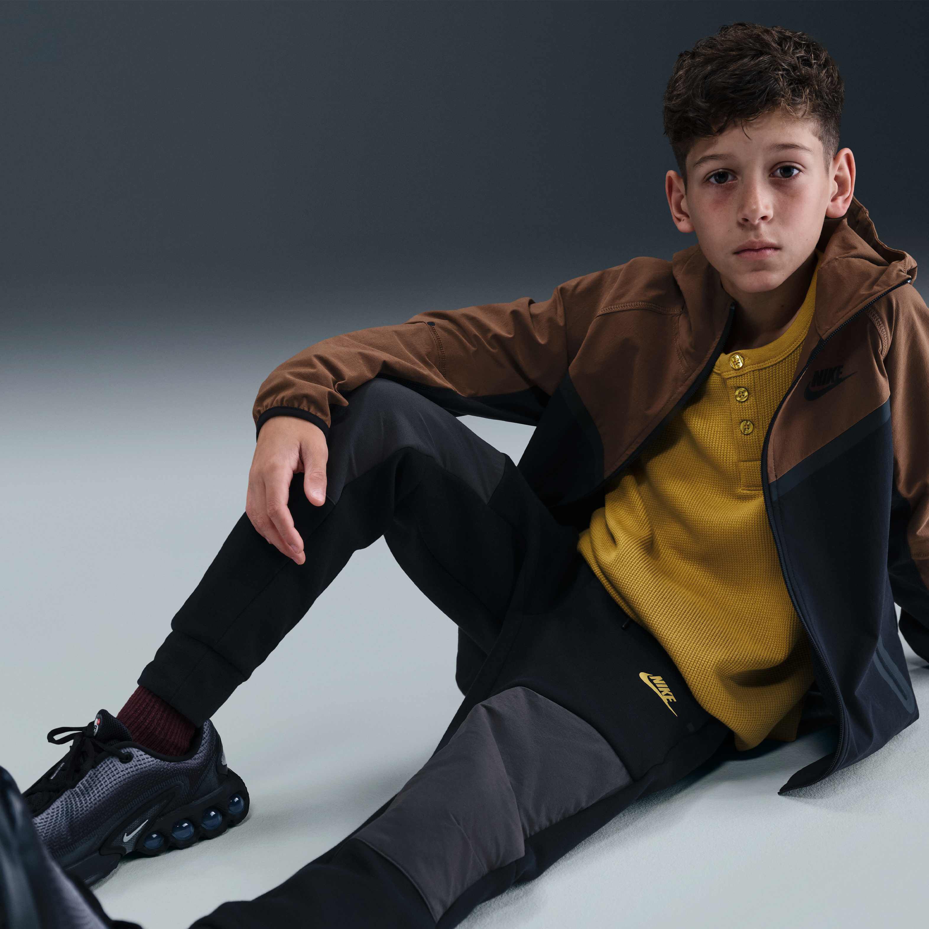 نايكي سبورتسوير تك فليس image number 4