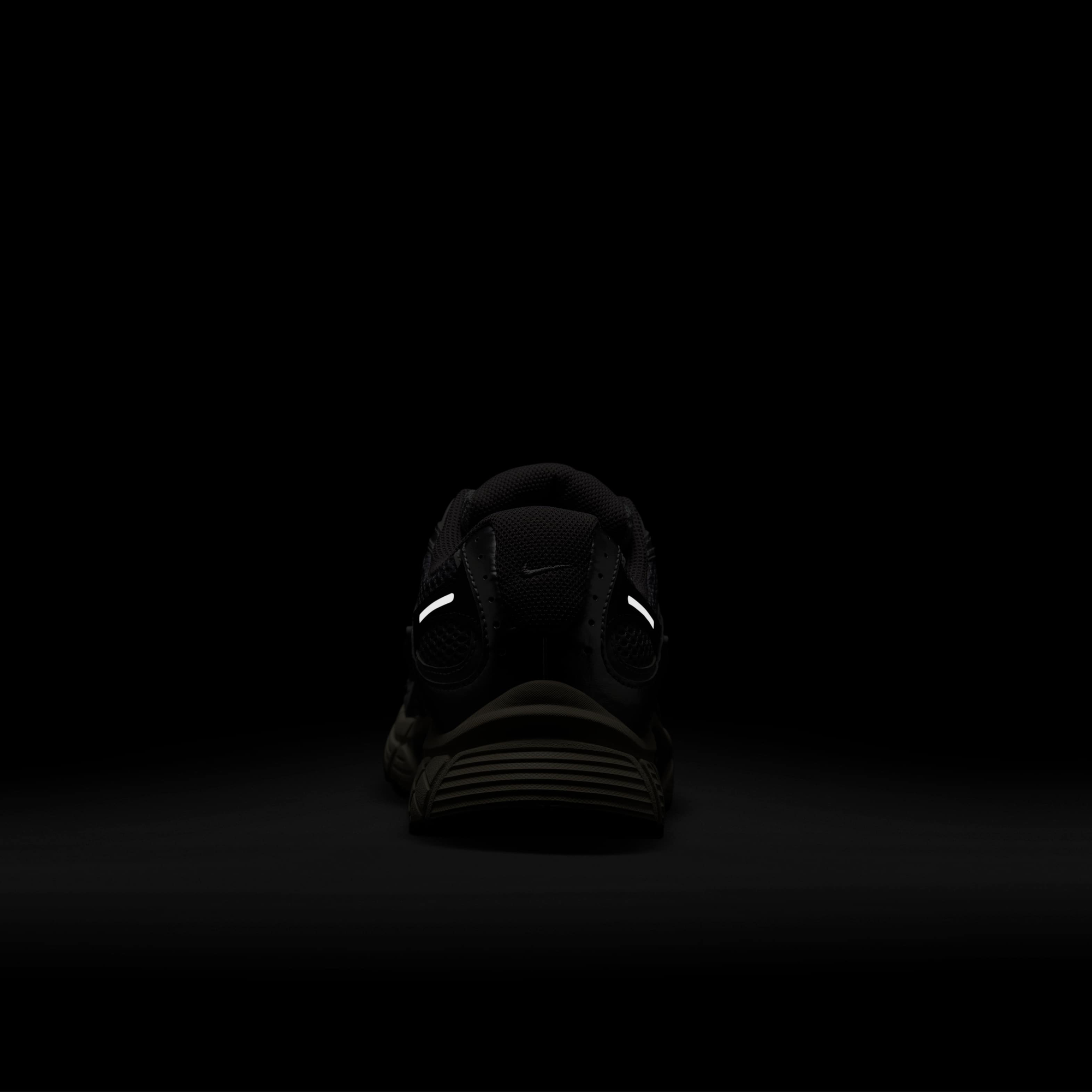 Zoom image