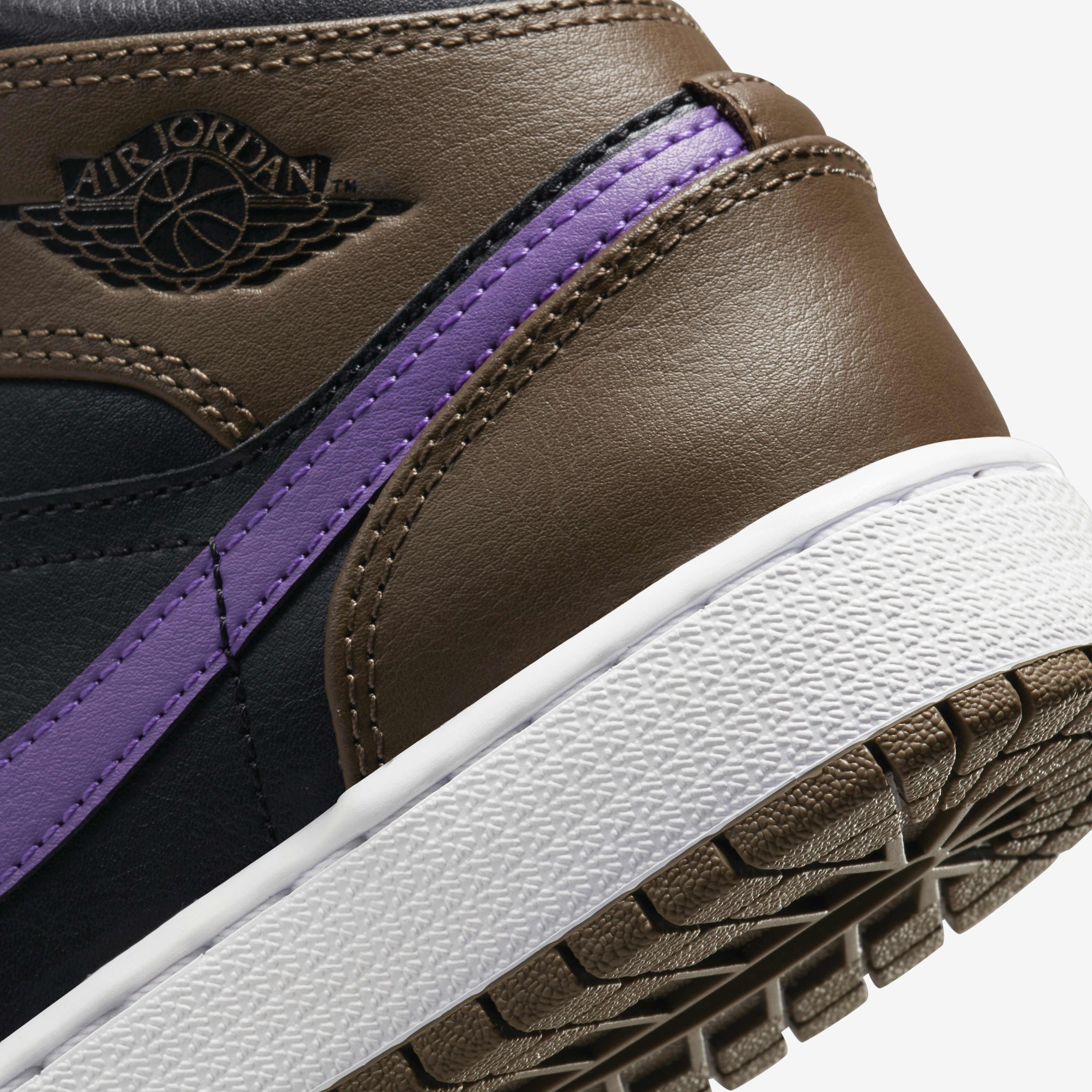 اير جوردن 1 ميد image number 7