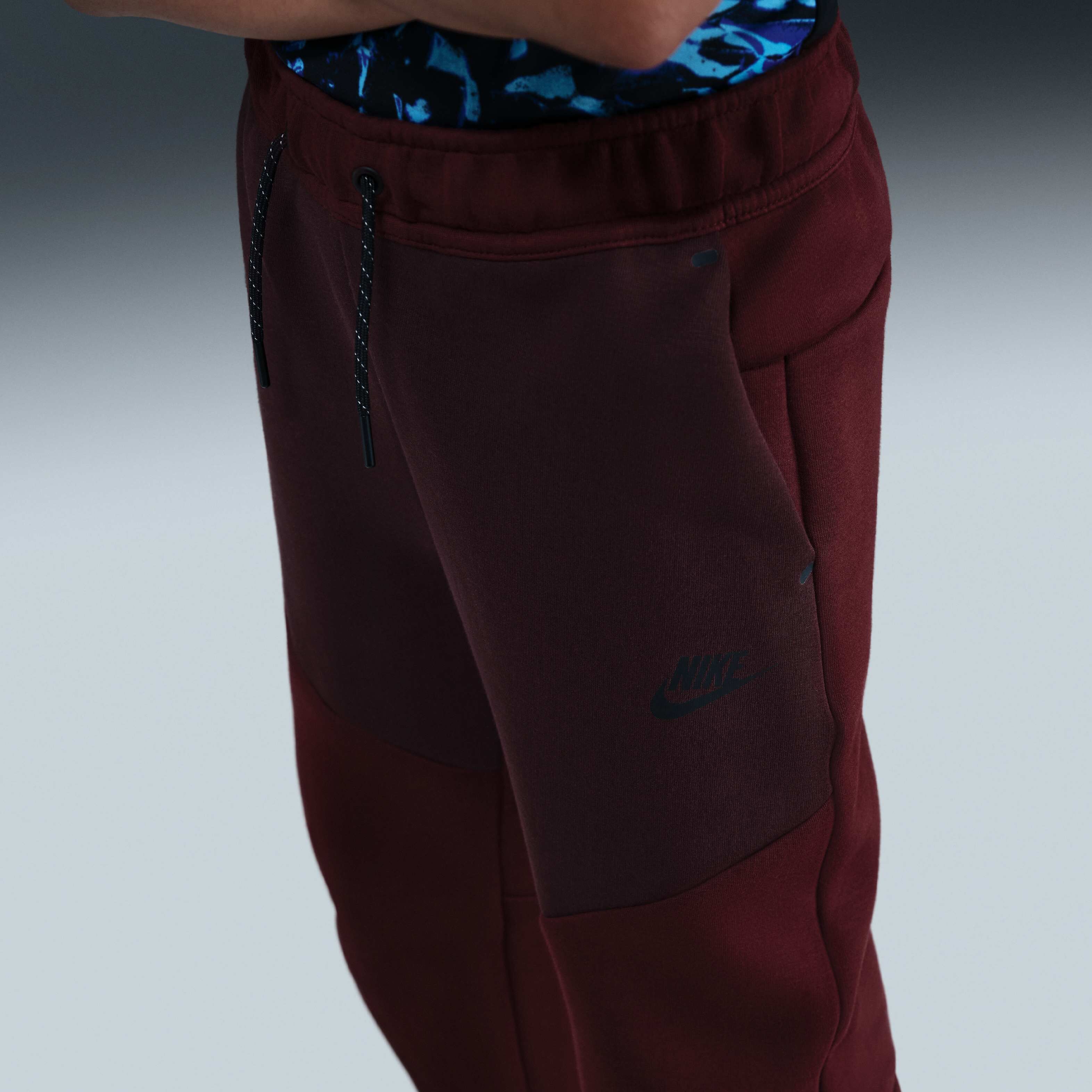 Nike Sportswear Tech Fleece image number 2