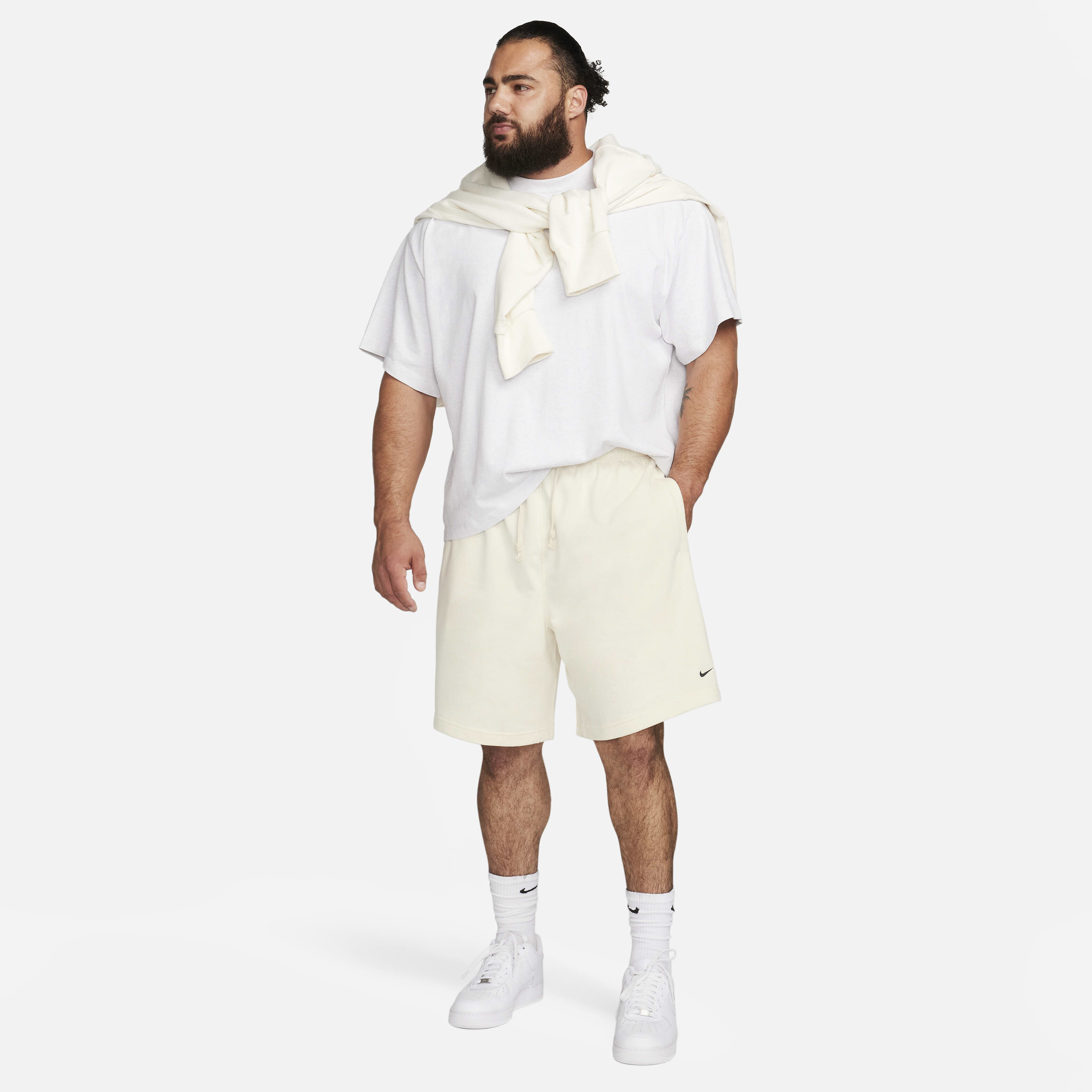 Nike Standard Issue image number 18
