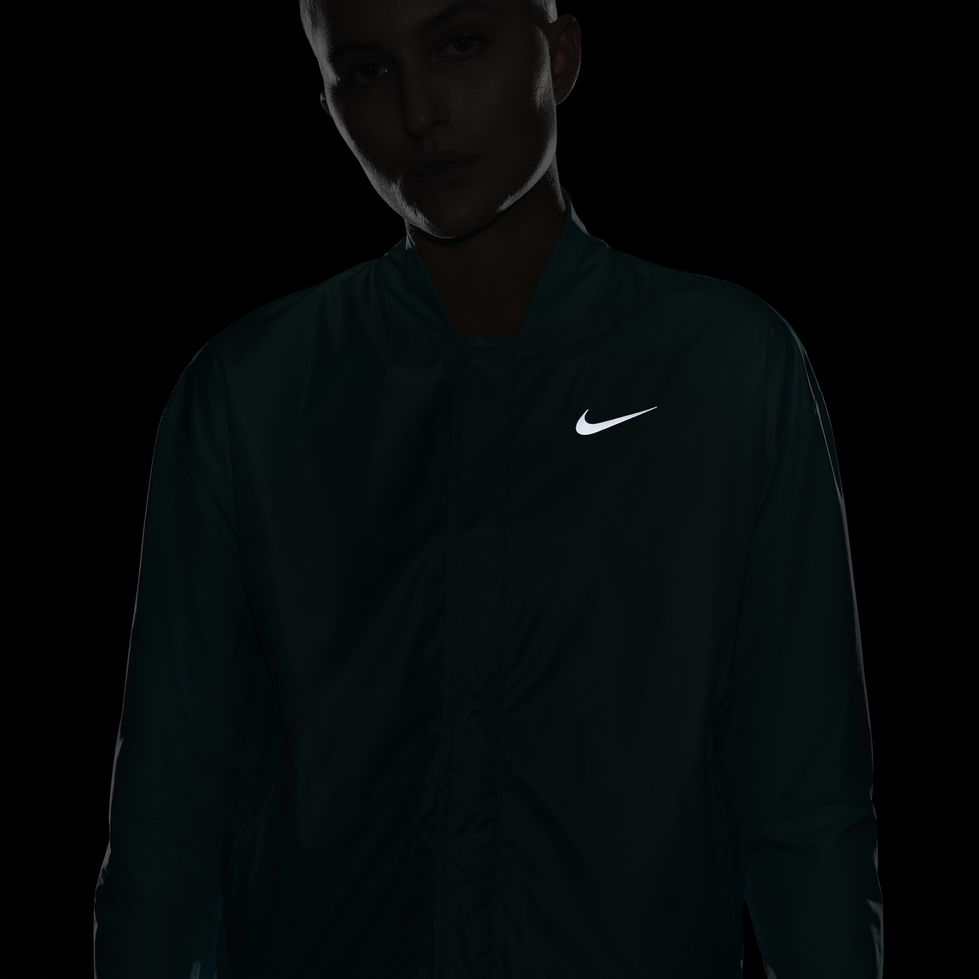 Nike Swoosh Run image number 6