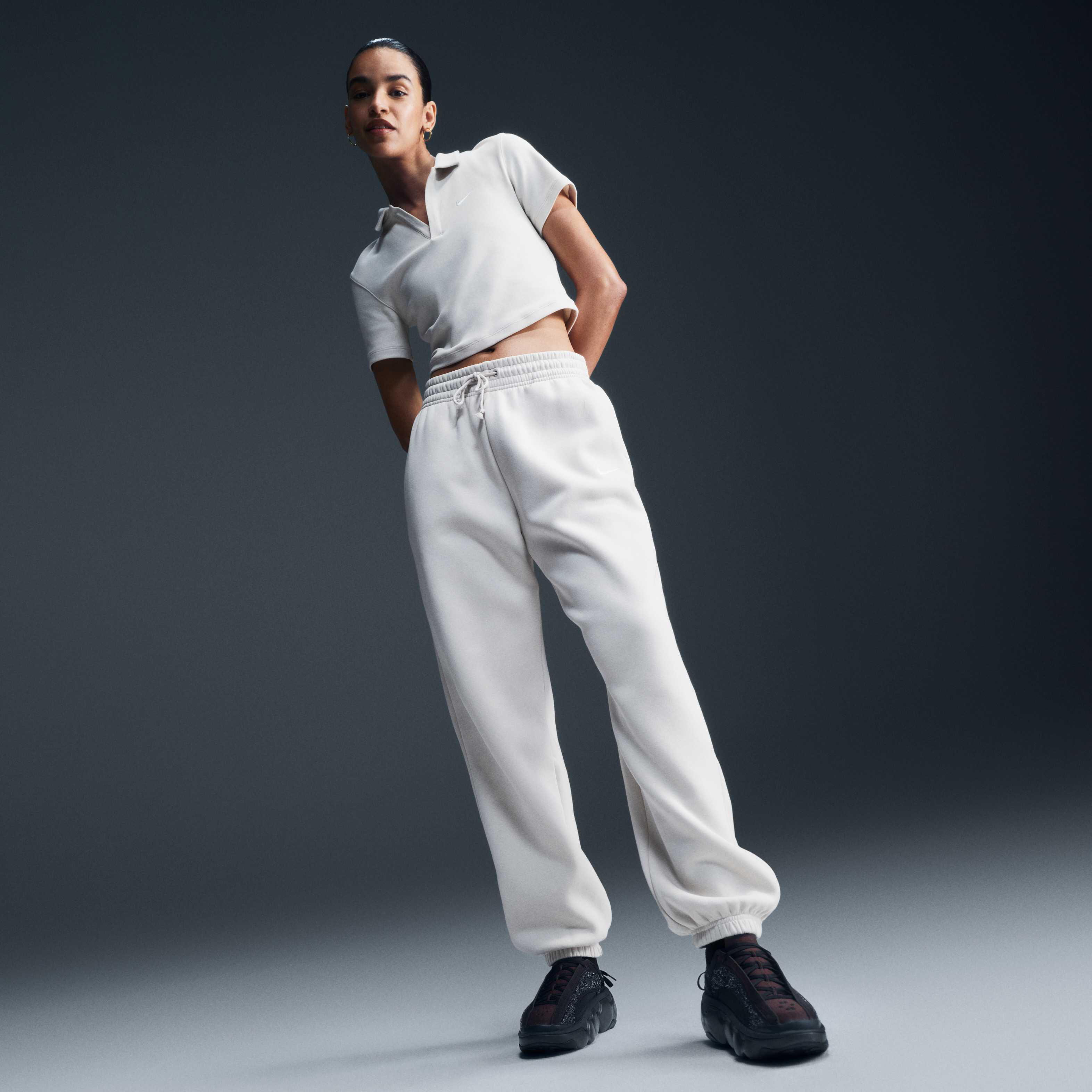 نايكي سبورتسوير فينيكس فليس image number 3