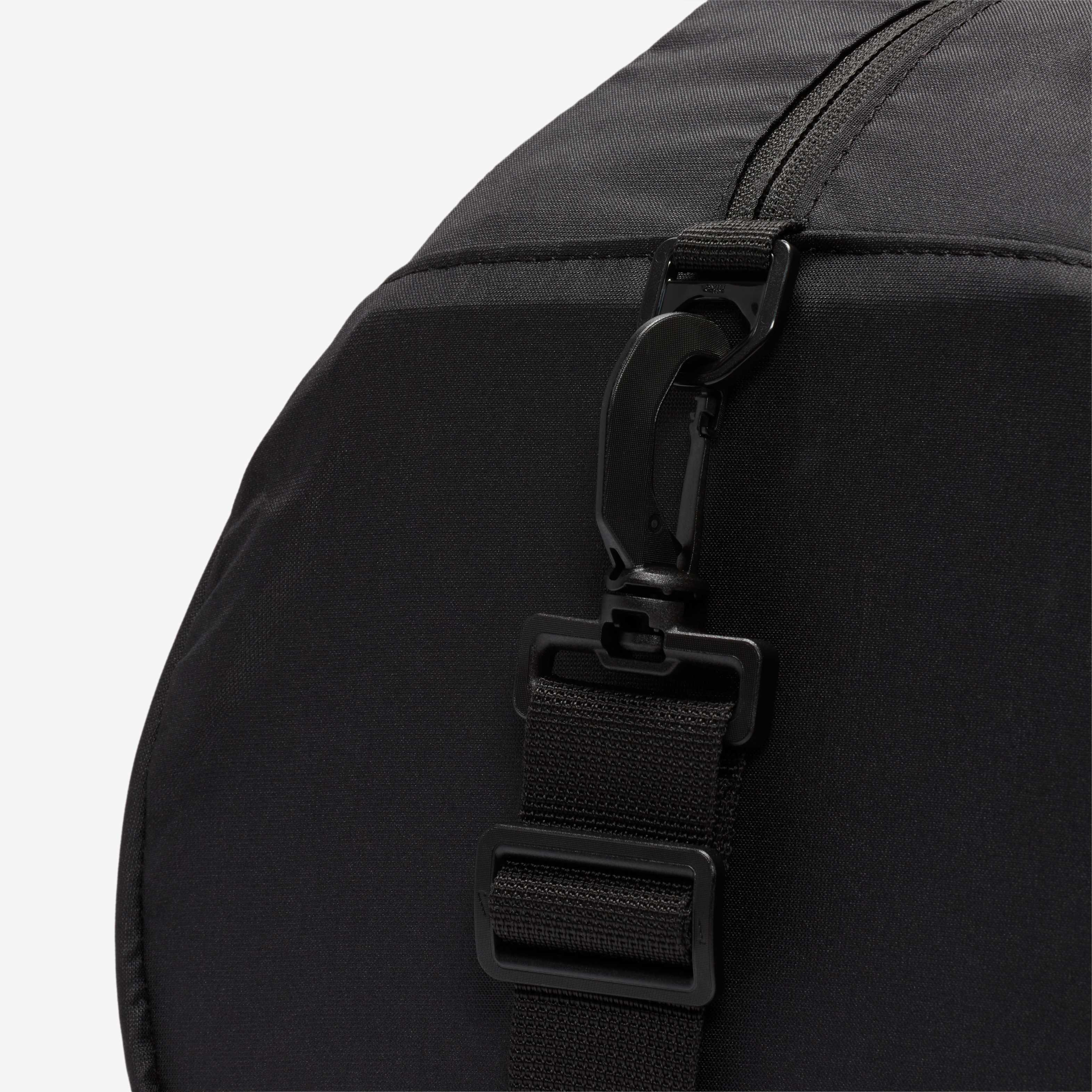 نايكي جيم كلوب image number 6