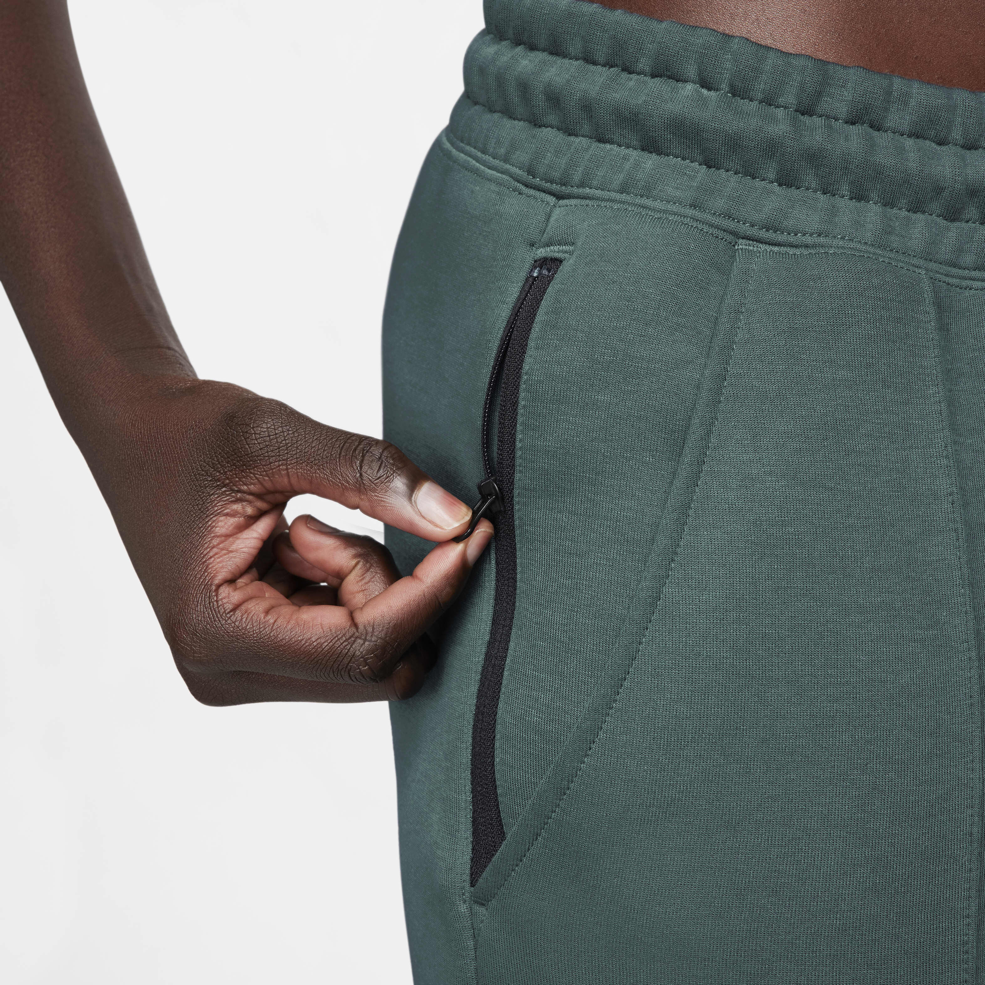 نايكي سبورتسوير تك فليس image number 4